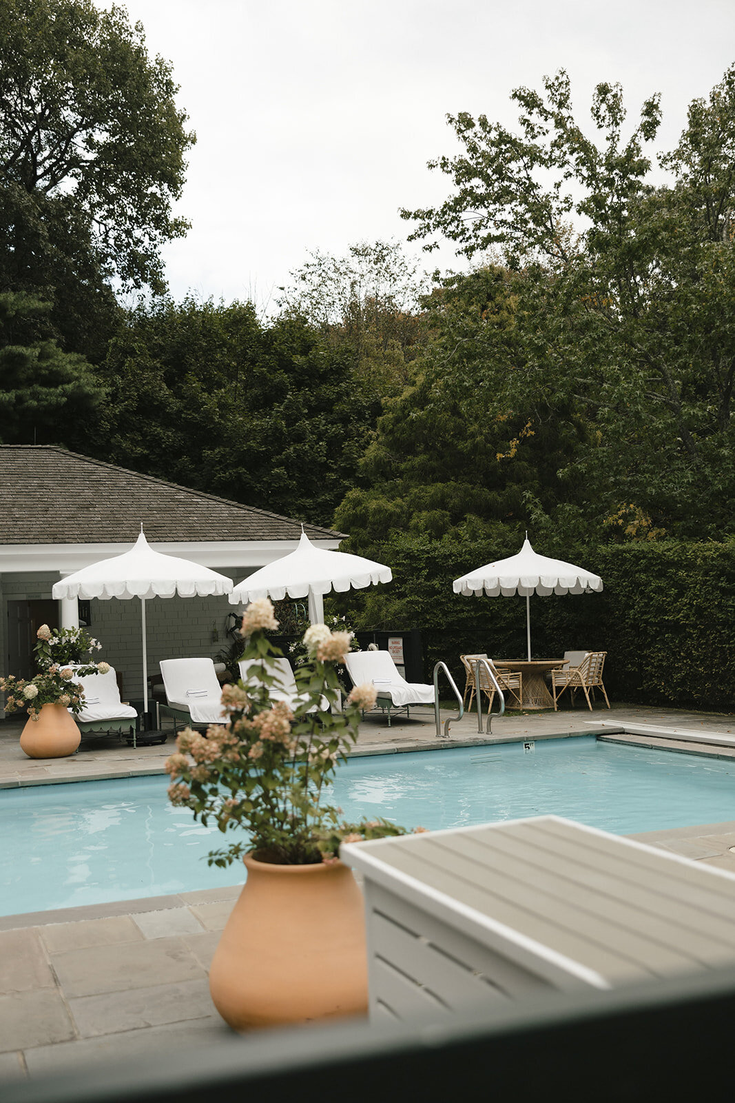 Mayflower-Inn-Garden-Tented-Wedding 49