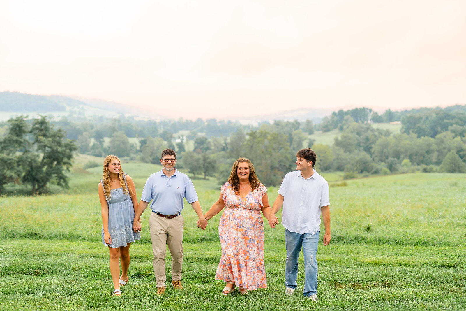 Sky-Meadows-Virginia-Family-Photographer-21