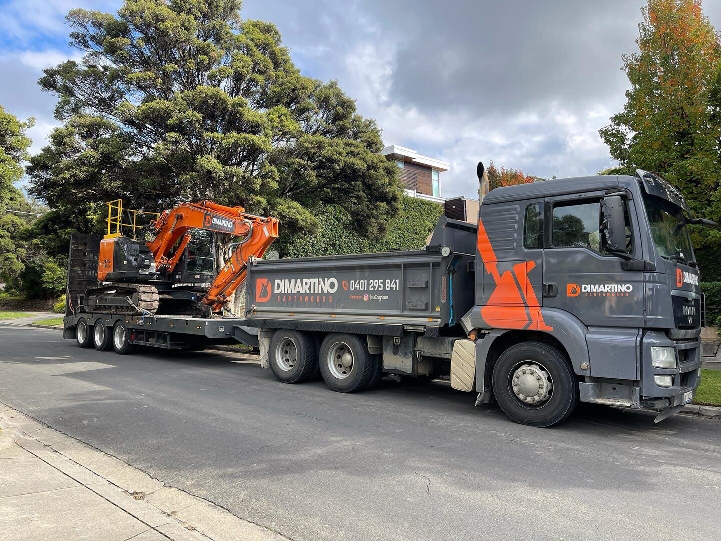 15T_excavator_float