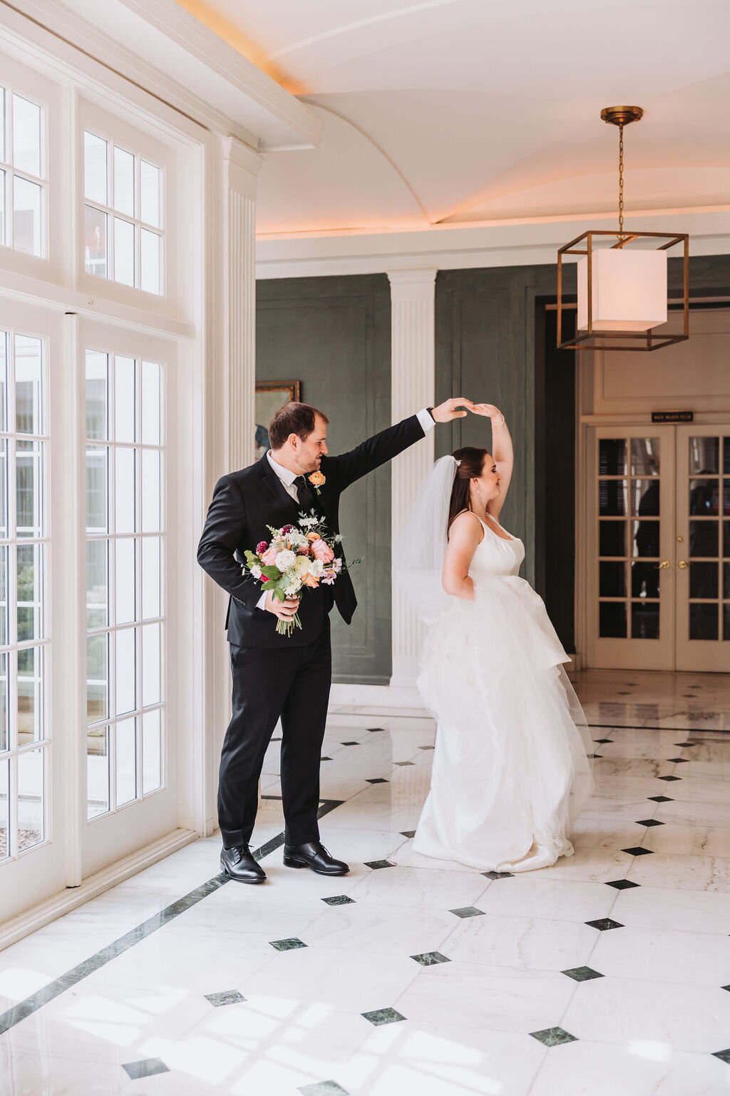 ErinandMike-MariahKastenPhoto-MichiganWeddingPhotographer-187