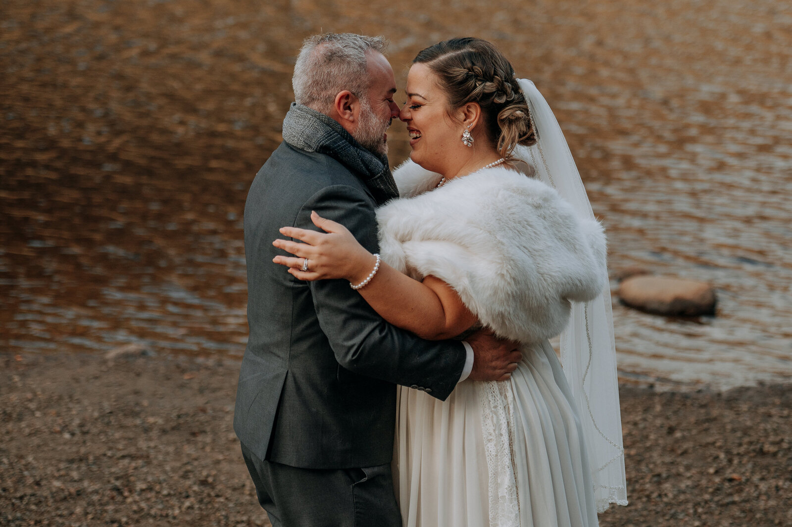love-is-nord-mariage-intime-elopement-parc-national-jacques-cartier-quebec-00017