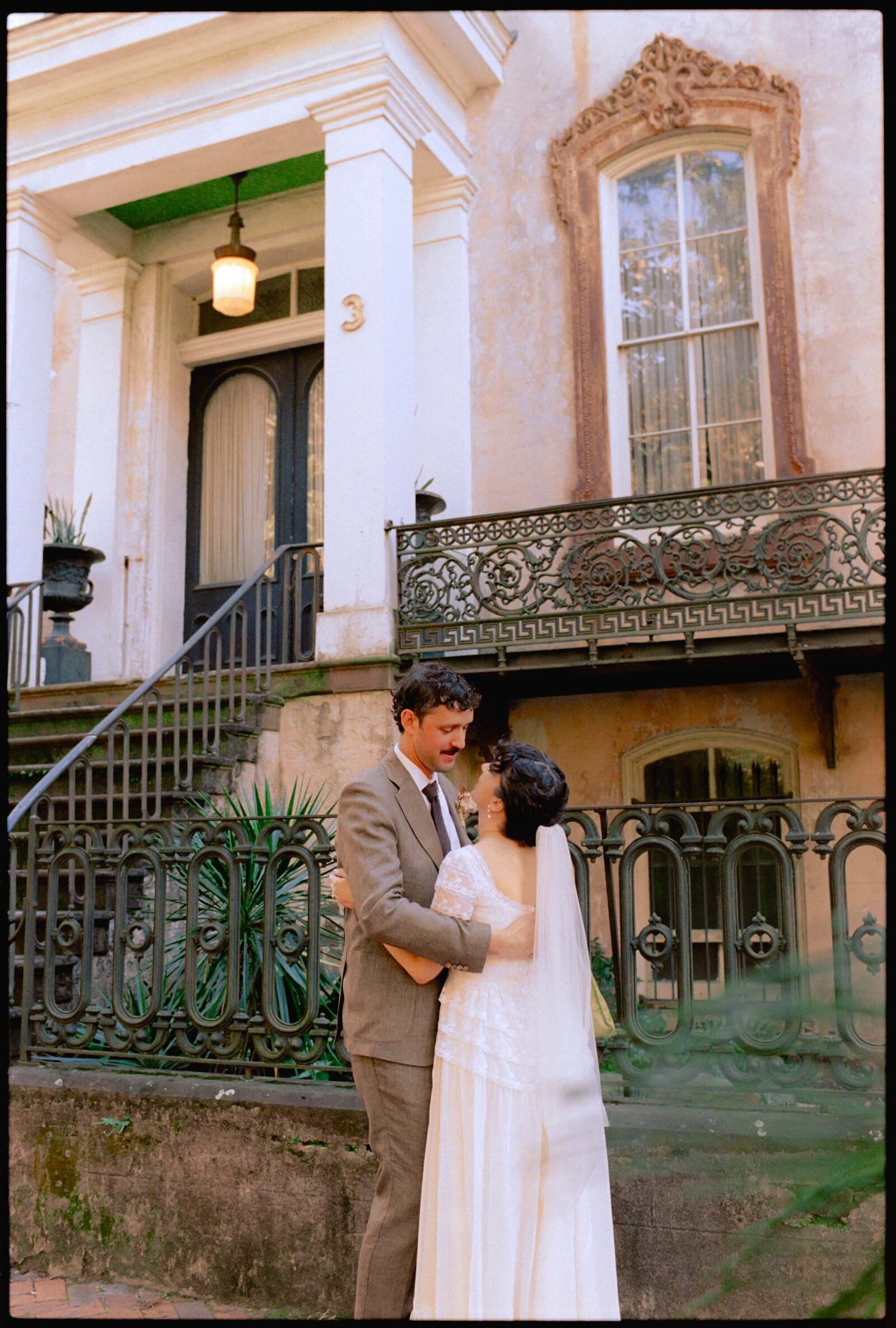 coastal-colorful-wedding-film-photos-jess-buckley-15