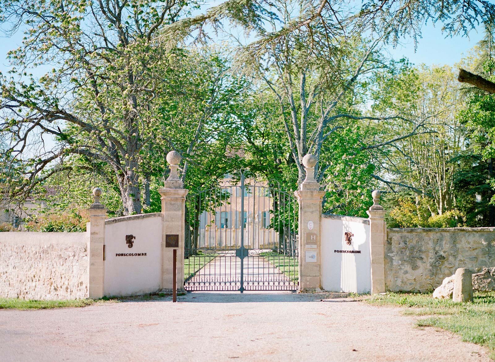 002b_provence_wedding_chateau_de_fonscolombe