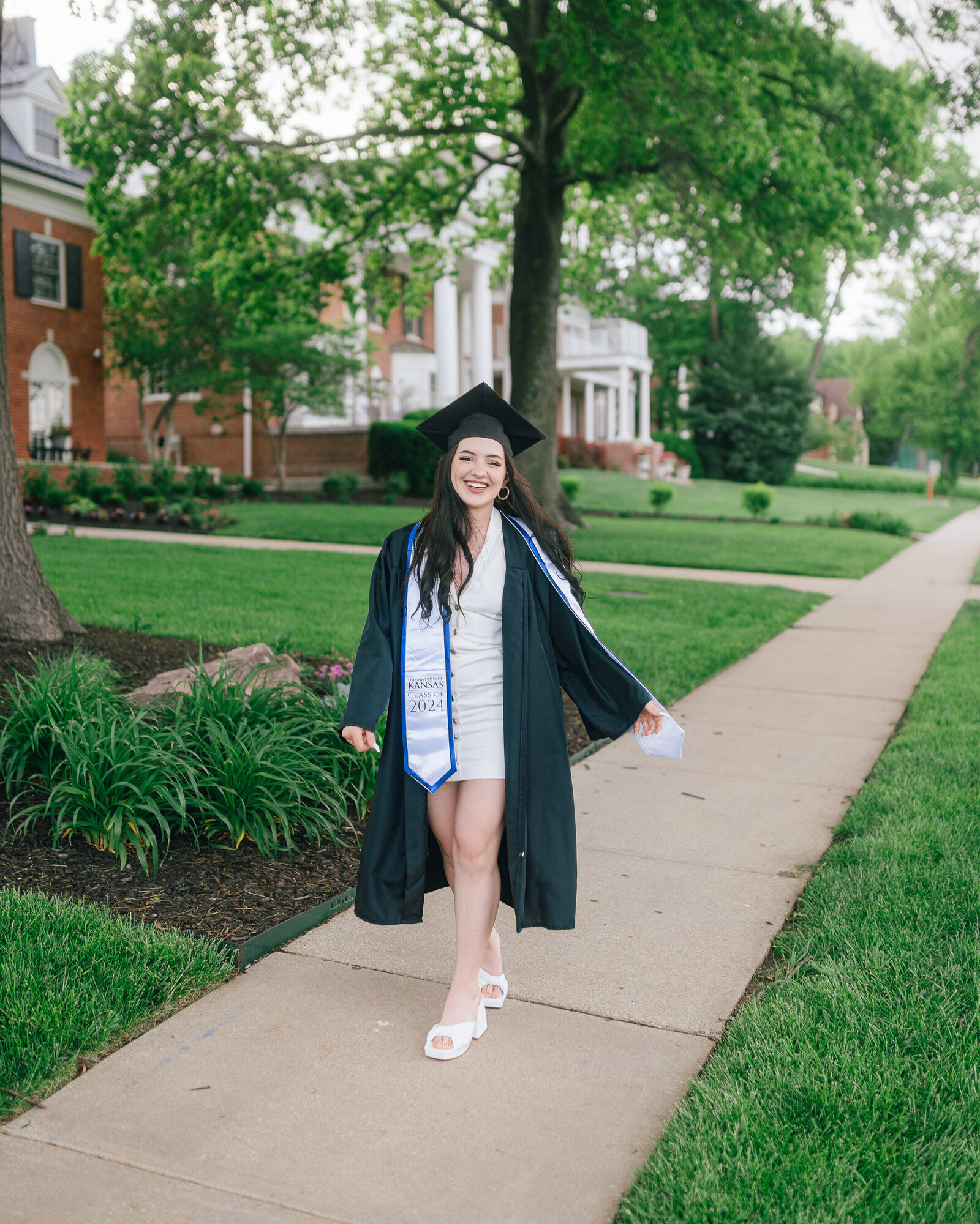Hannah KU Jayhawks Kansas College Graduation Pictures-11