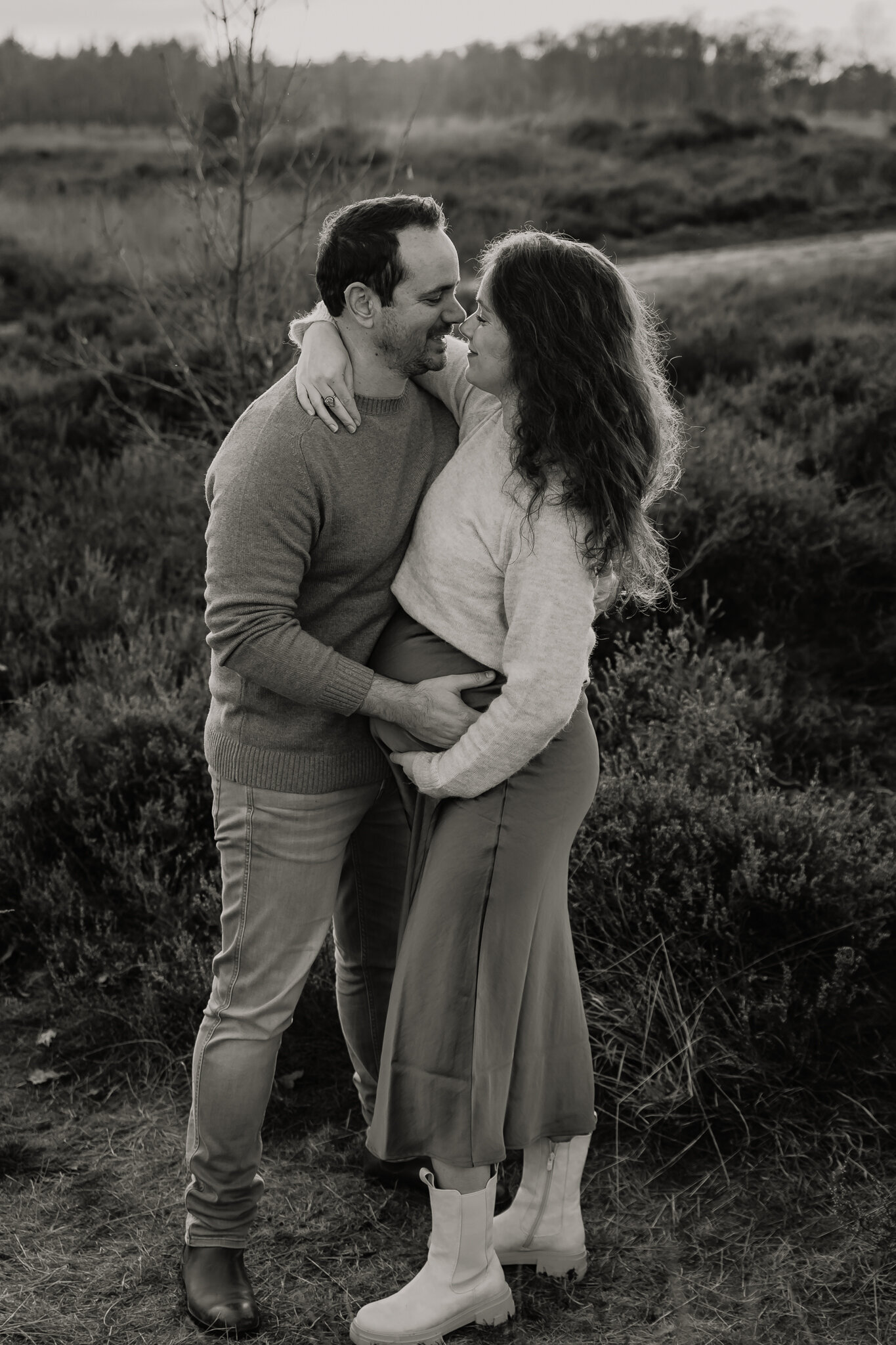 zwangerschapsftoshoot eindhoven zwangerschapsfotograaf fotoshoot zwangerschap fotograaf zwangerschap valkenswaard zwanger fotoshoot newbornshoot la nouk fotografie gezinsshoot