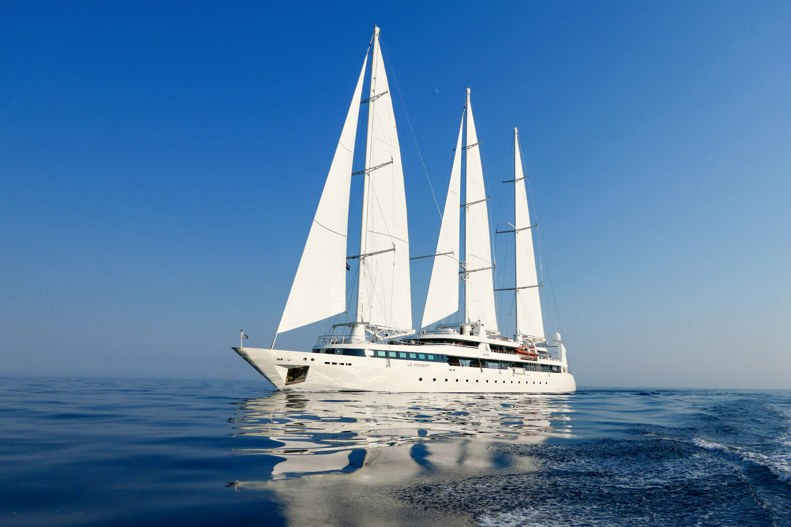Ponant 9