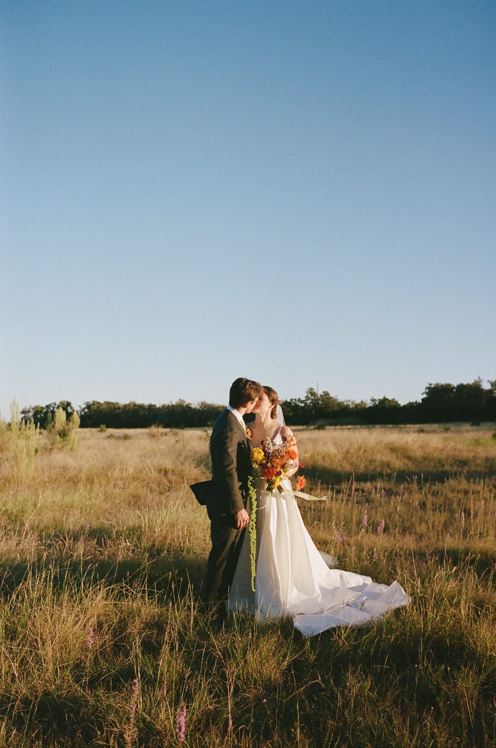 Victoria-Justin-Prospect-House-Austin-Texas-Wedding-Kyra-Noel-Photography-0027