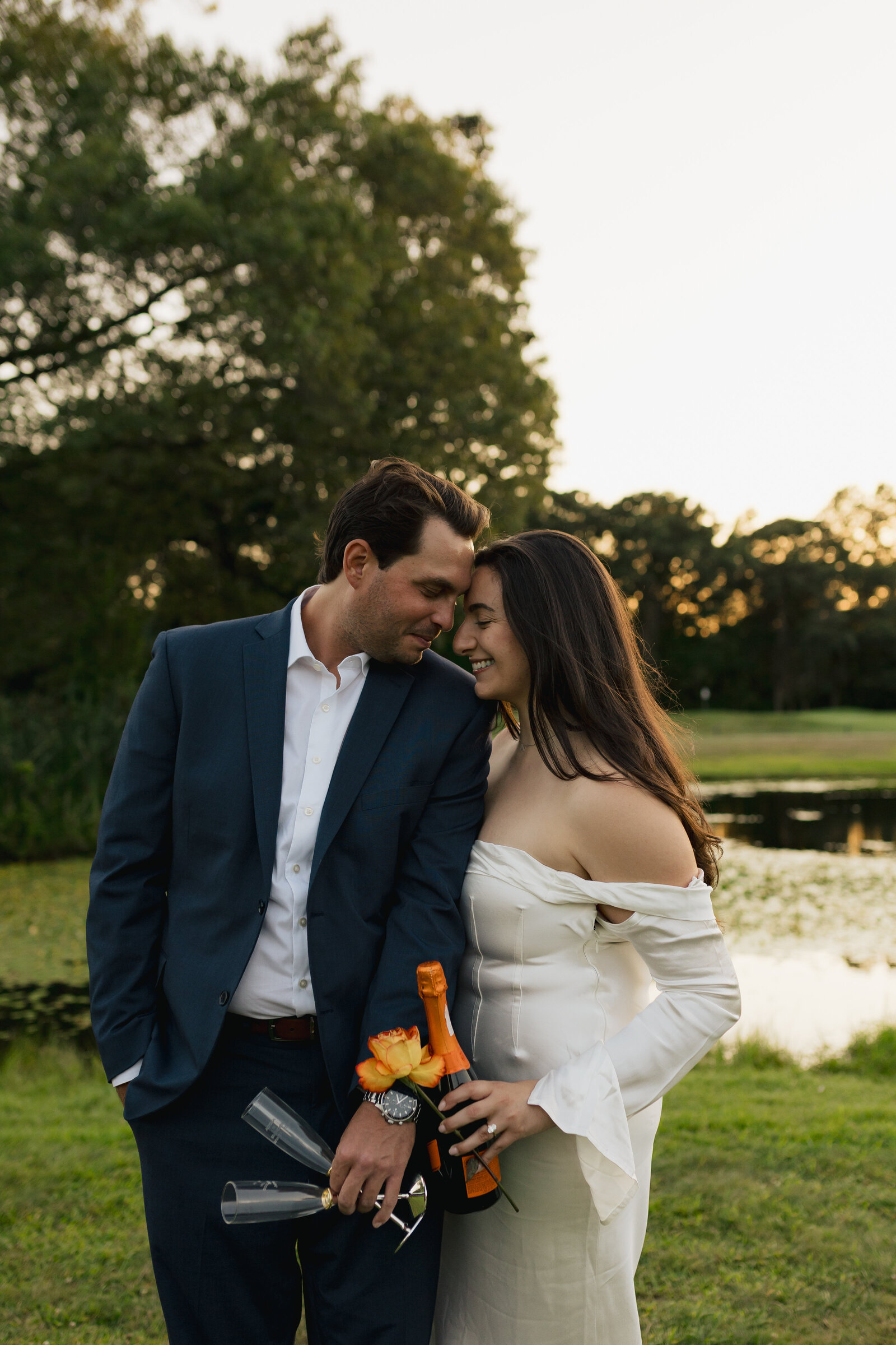 BrideAndGroomGolfCourse