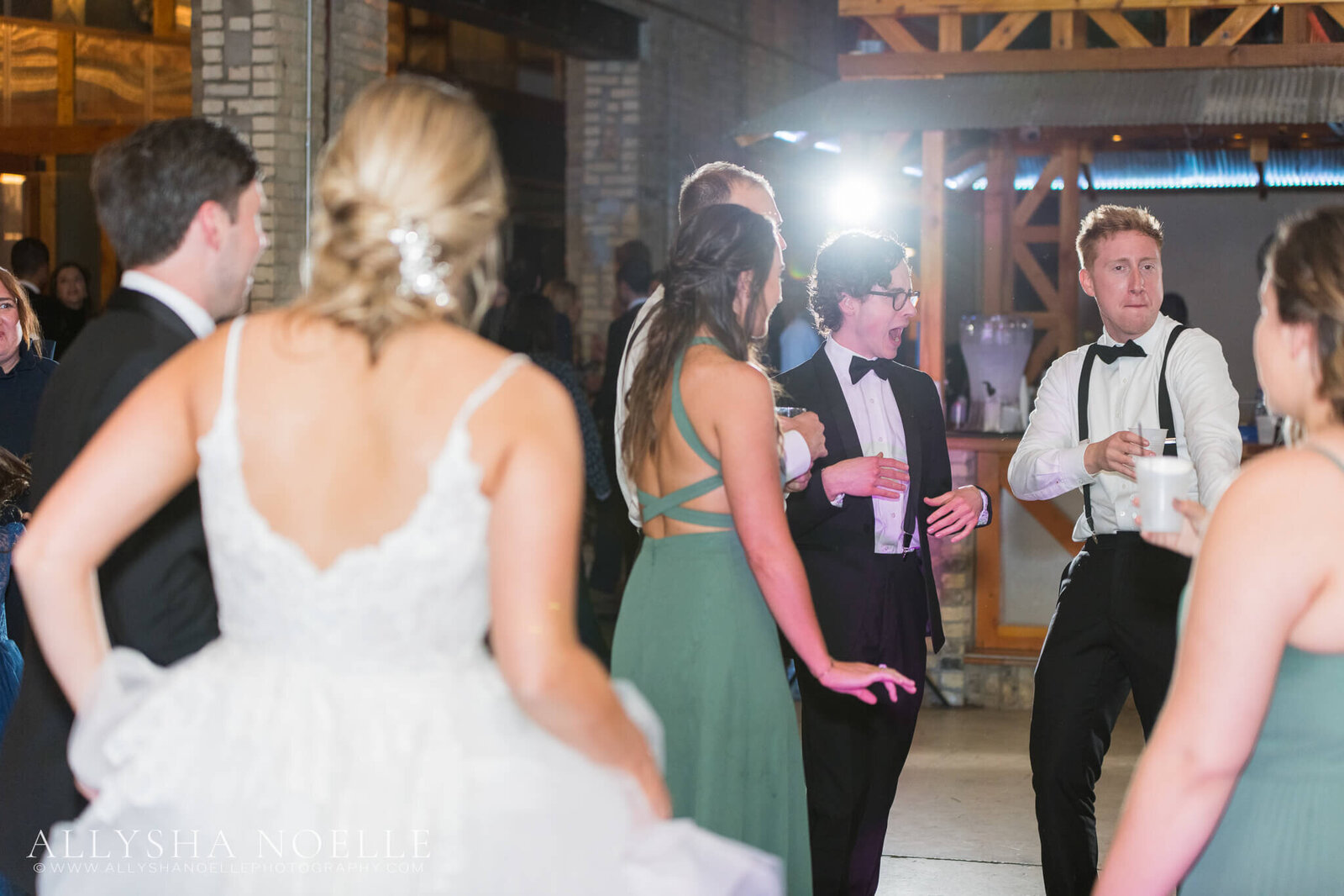 Wedding-at-The-Factory-on-Barclay-in-Milwaukee-1127