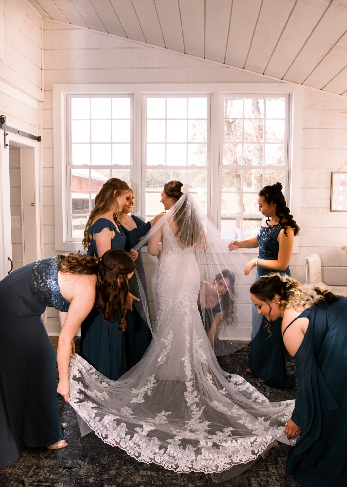 bridesmaids first look
