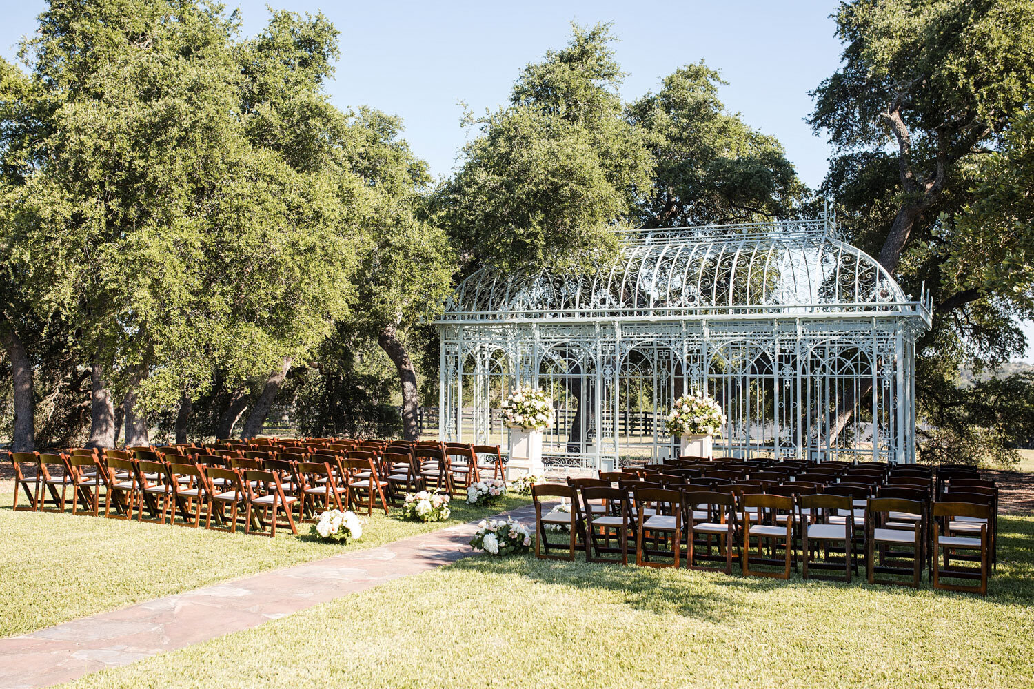 Soraya-and-David-2024-Austin-Tx-Wedding-Venue-at-Ma-Maison-27