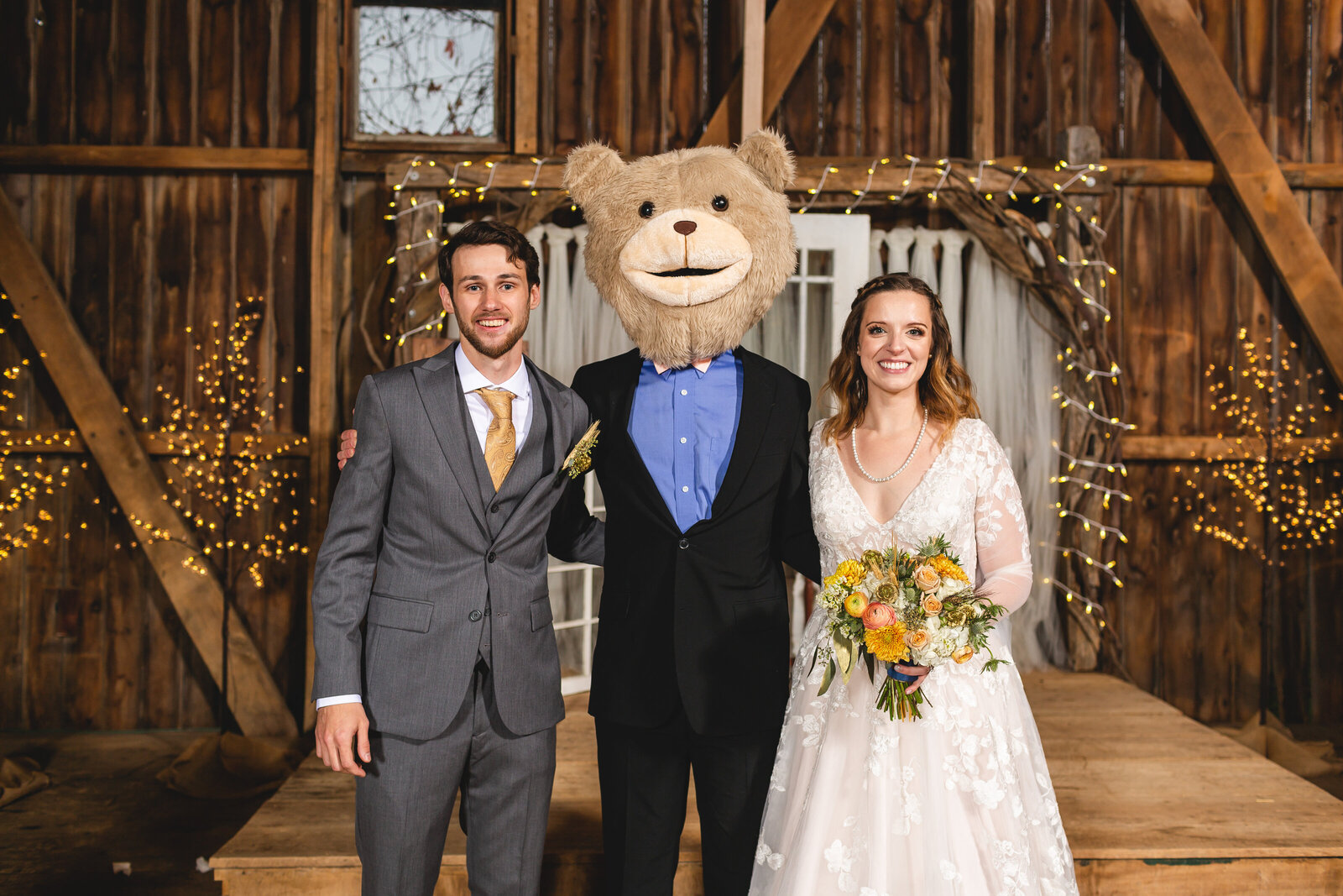 barn-wedding-bestman-ring-bearer-party-portrait-ohio