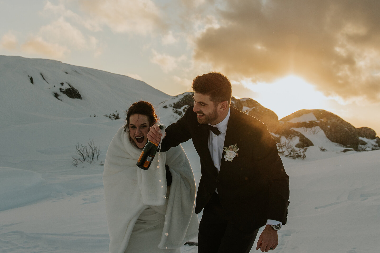 love-is-nord-charlevoix-quebec-mariage-intime-elopement-0012