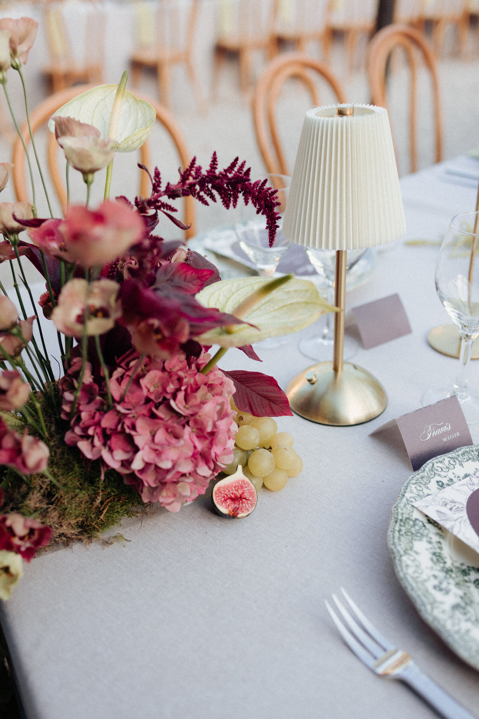 AI-Chateau-StMartory-Camila-Garcia-destination-wedding-photographer-10