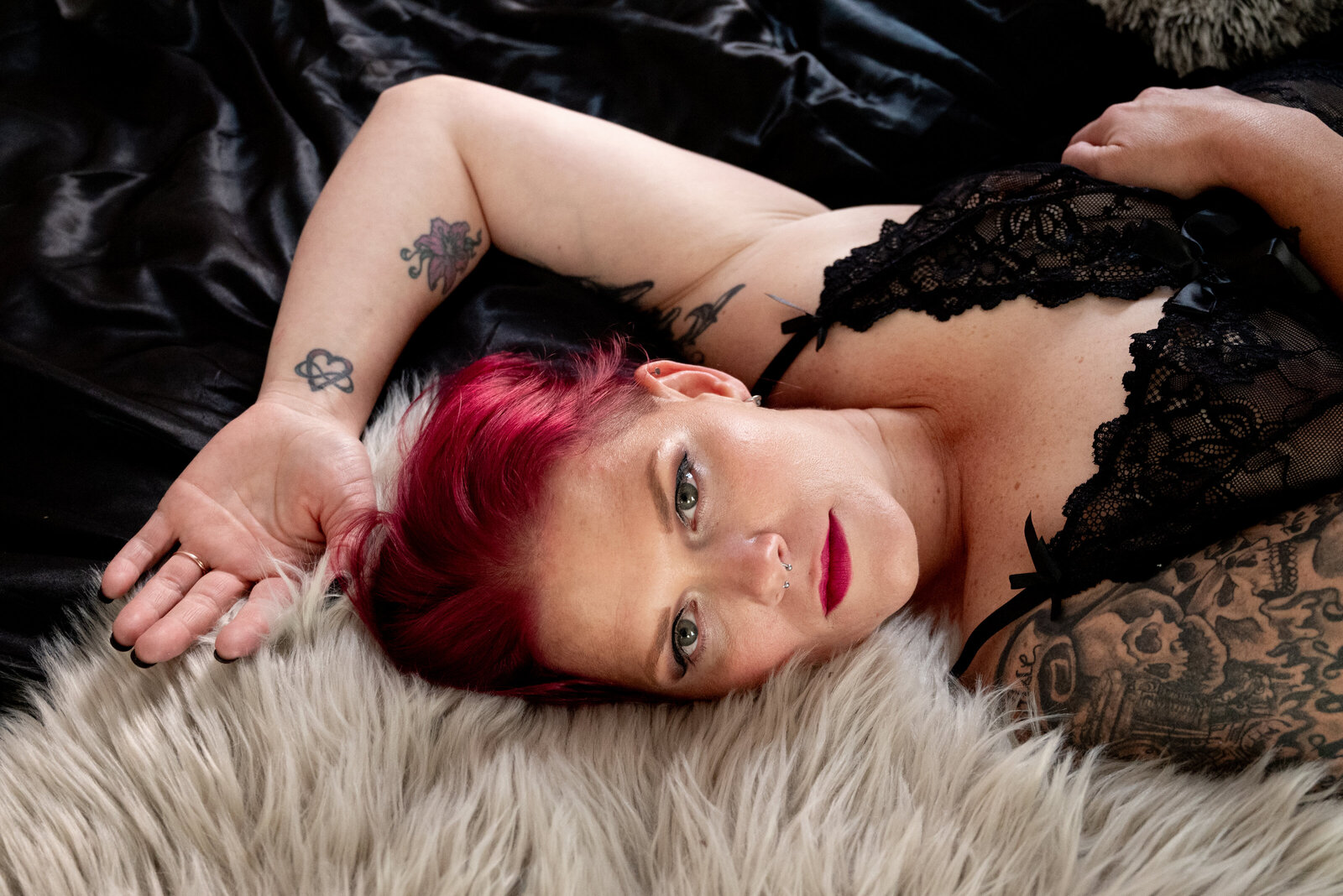 kansas city boudoir photographer, westport plaza boudoir studio, sage + skye creative studio