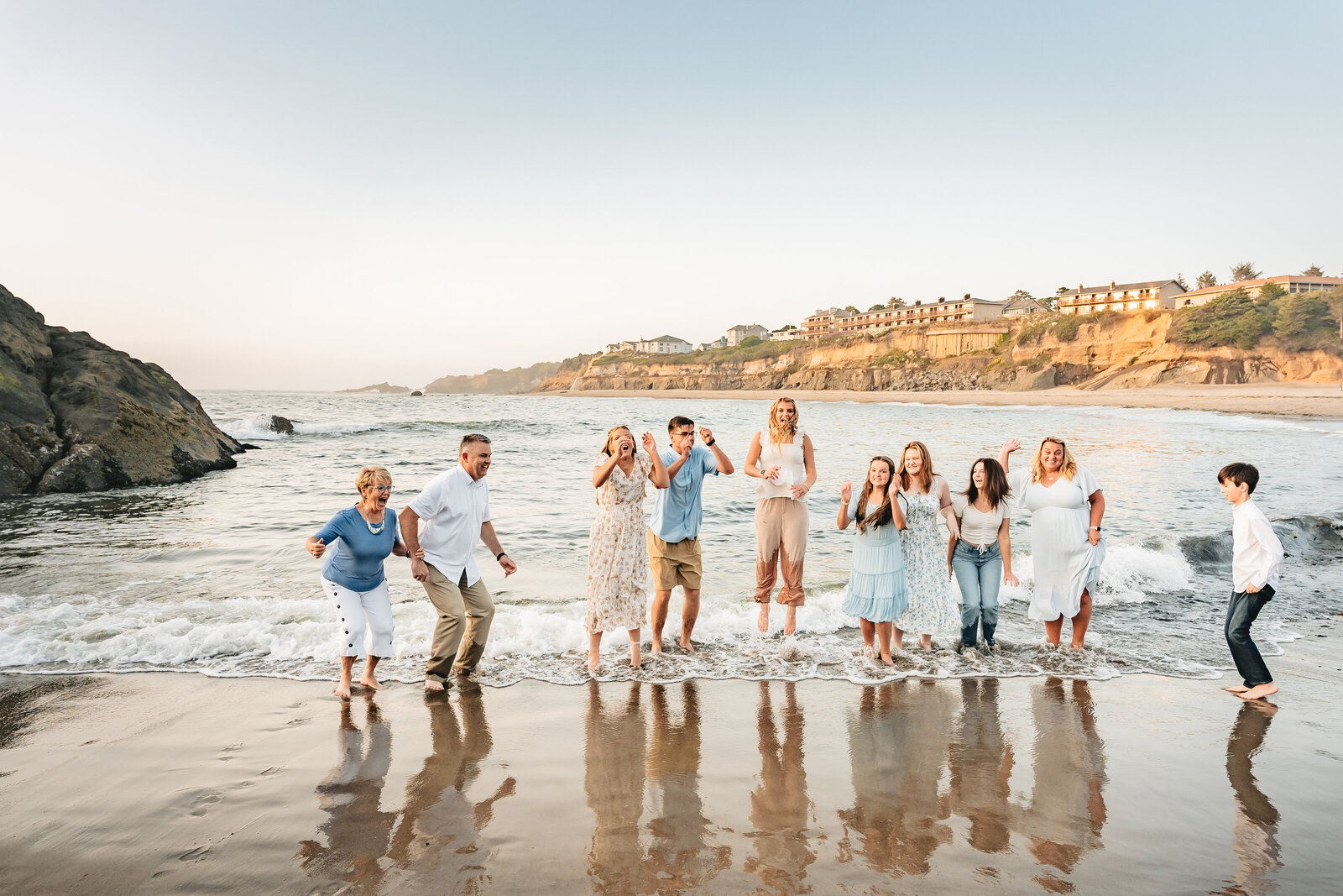 Family Photographer in Lincoln City, Oregon 