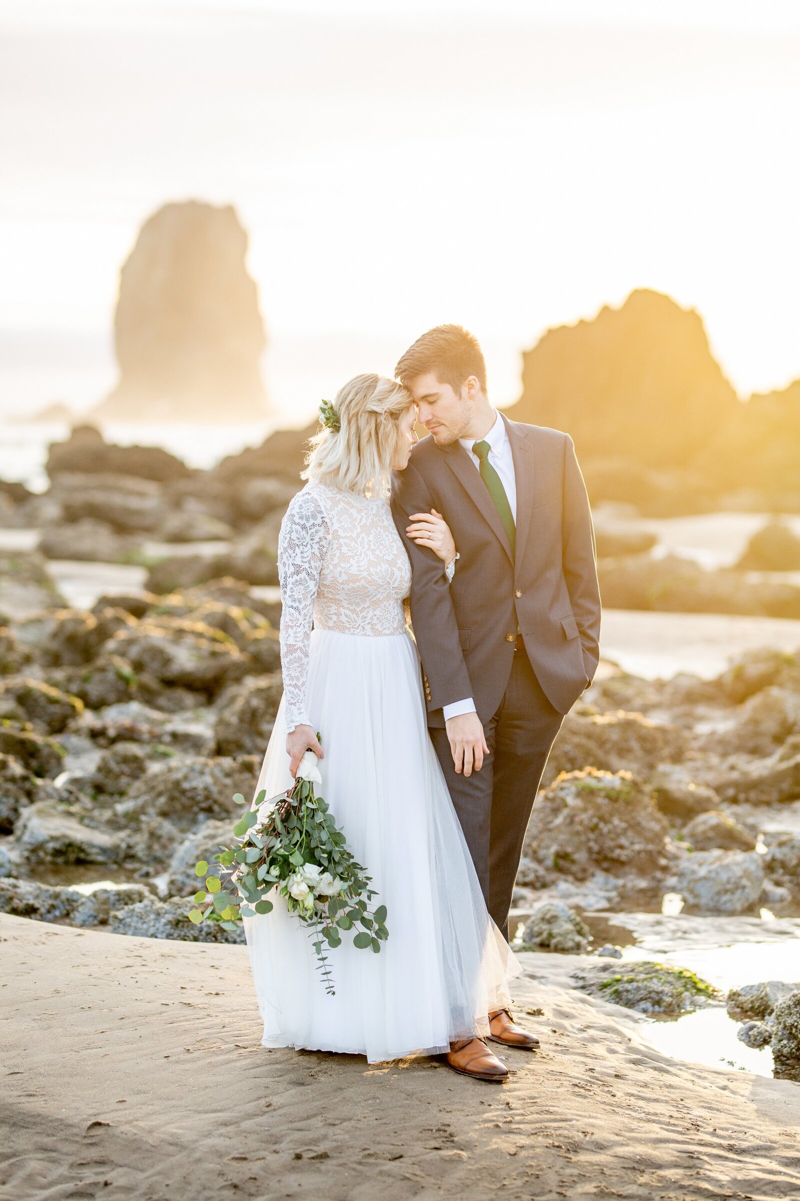 Cannon Beach-Wedding-Photographer-37