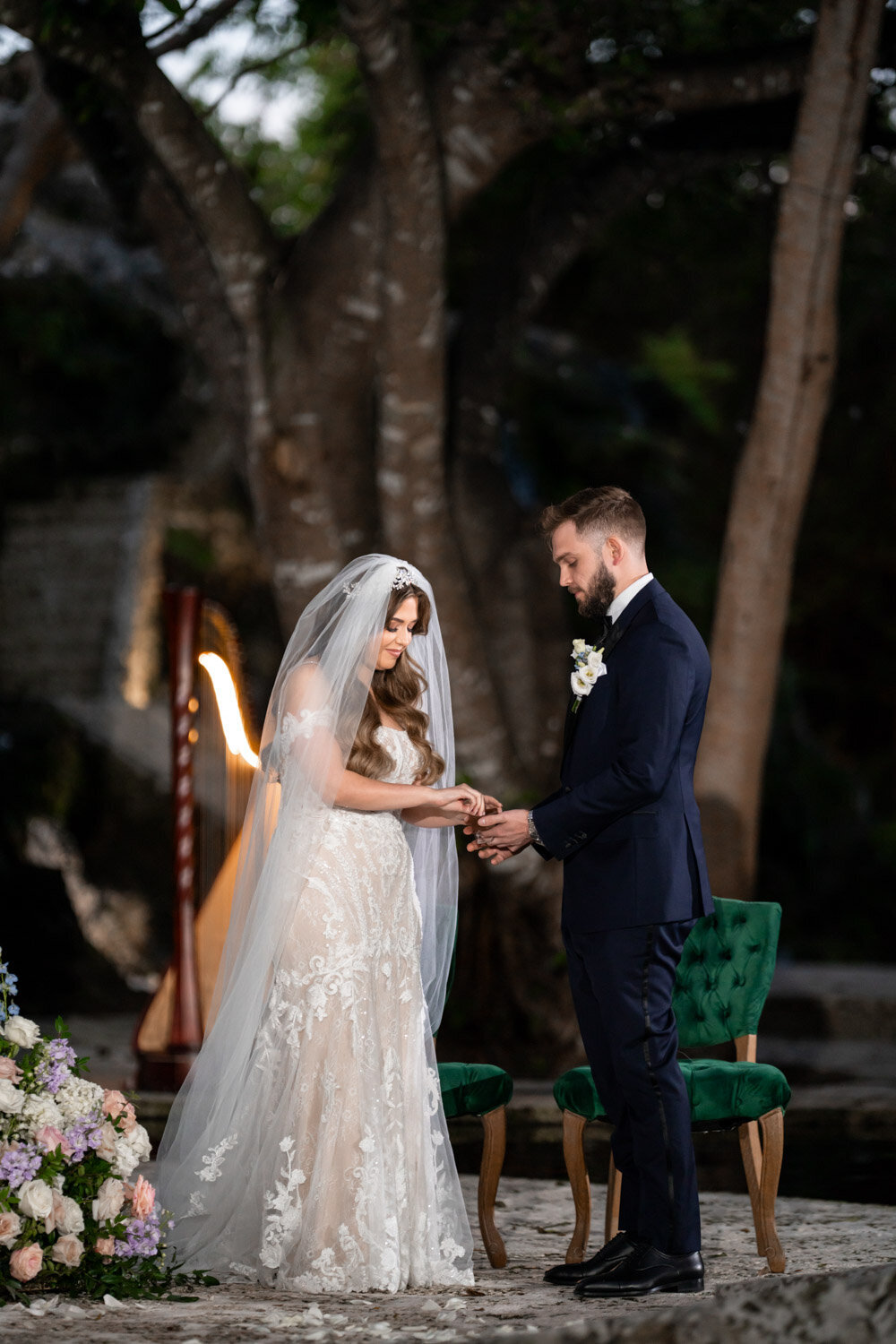Harpist-Karina-wedding-Vizcaya-Museum-Gardens-Miami-600