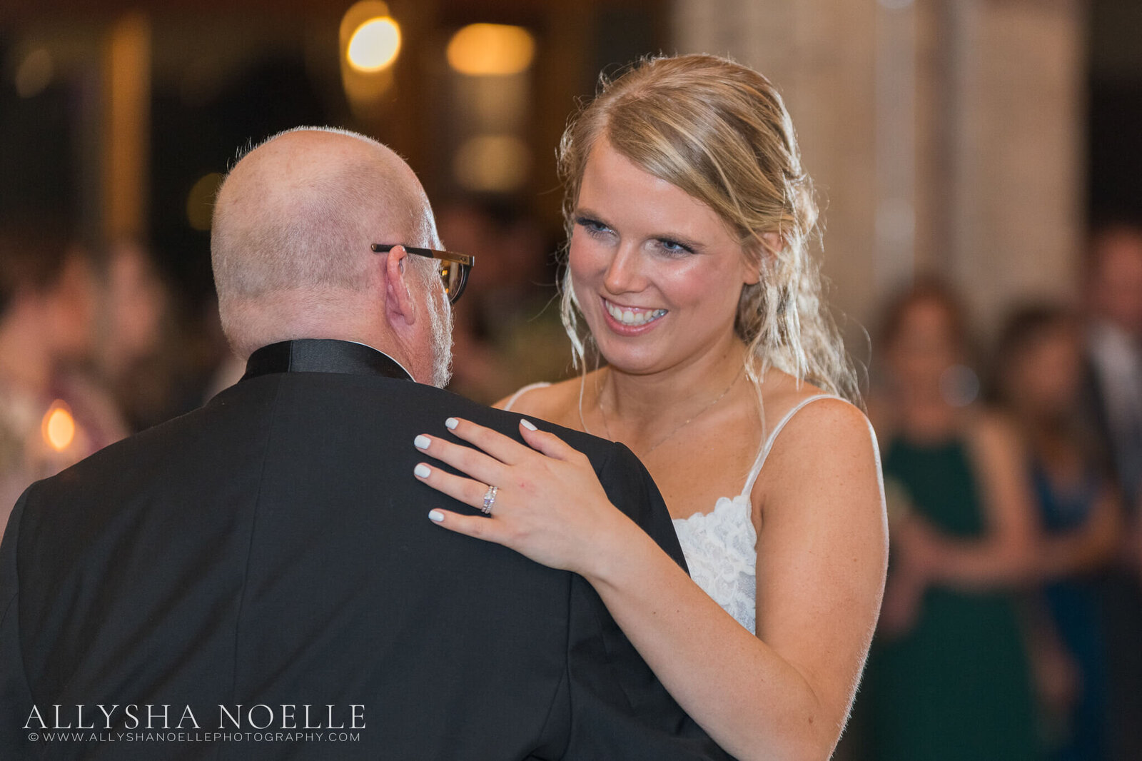 Wedding-at-The-Factory-on-Barclay-in-Milwaukee-1089