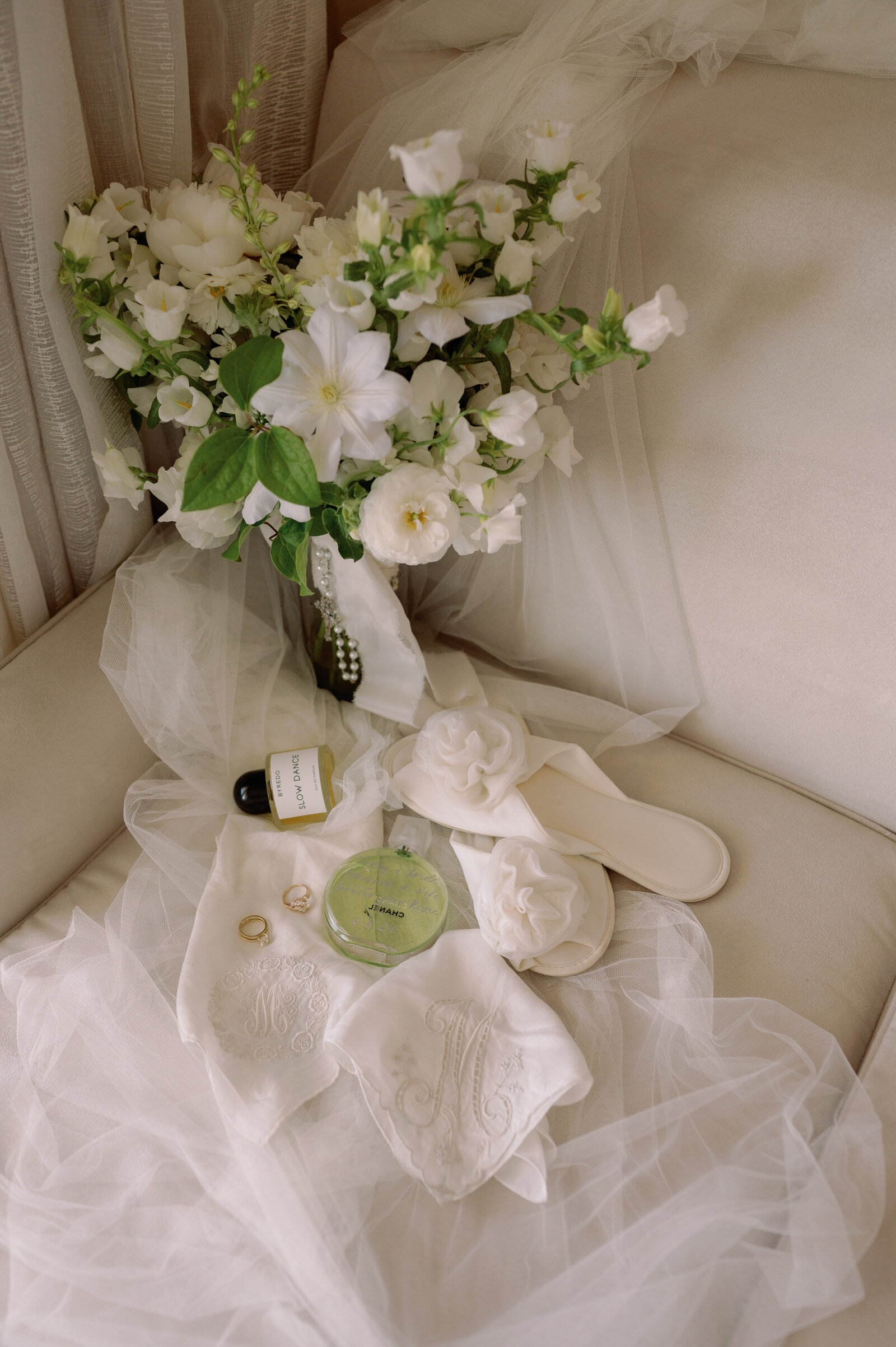 du_soleil_photographie_Maura_Jake_Wedding_Getting_Ready-53