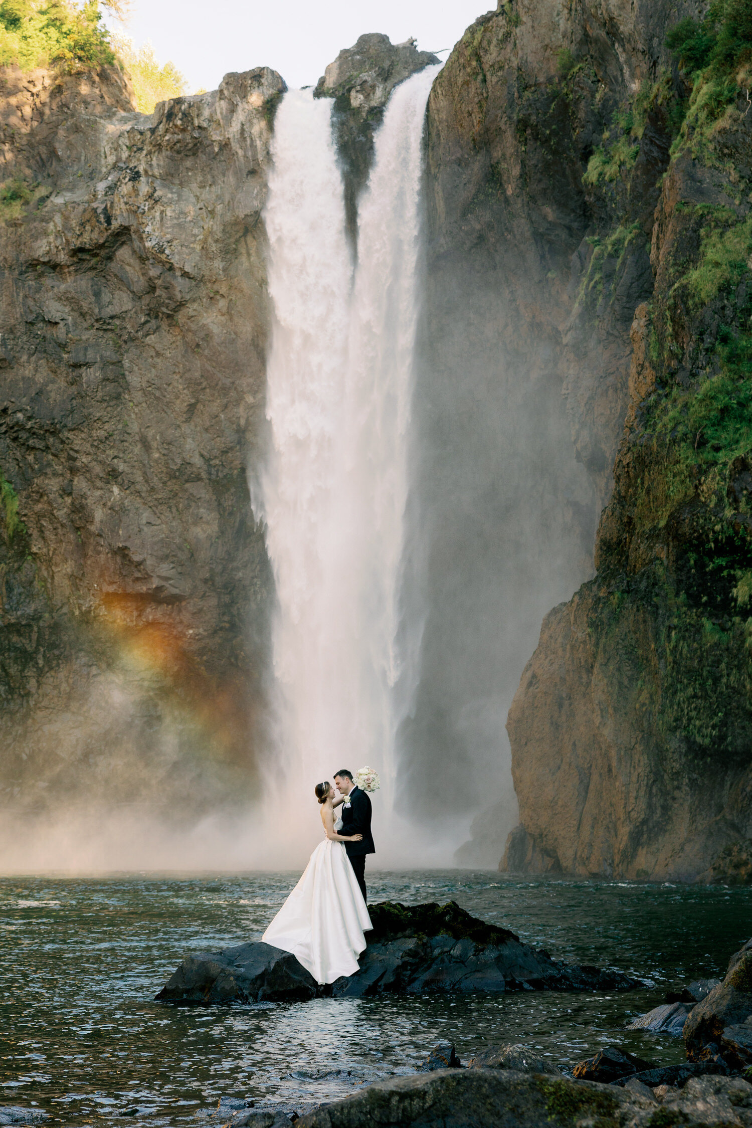 snoqualmie-falls-wedding-photos-cameron-zegers-photography-seattle-26