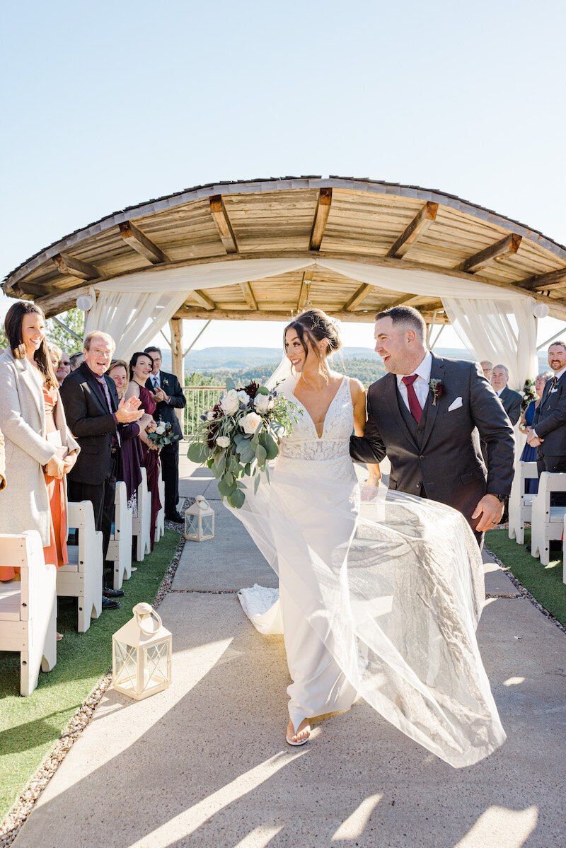 Le Belvédère Weddings | lynsey-andrew-le-belvedere-sept-wedding-grey-loft-studio-2022-521
