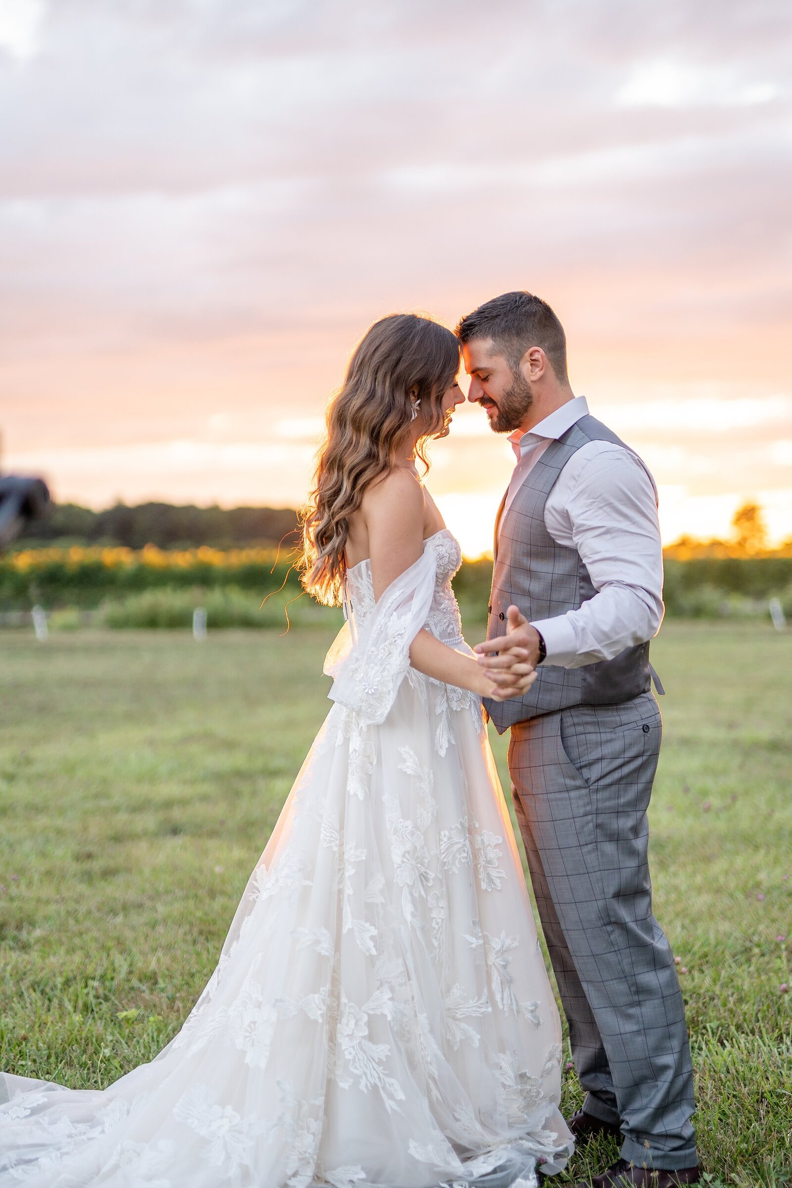 Kurtz Orchard Amalfi Coast Inspired Wedding | Dylan & Sandra Photography -85