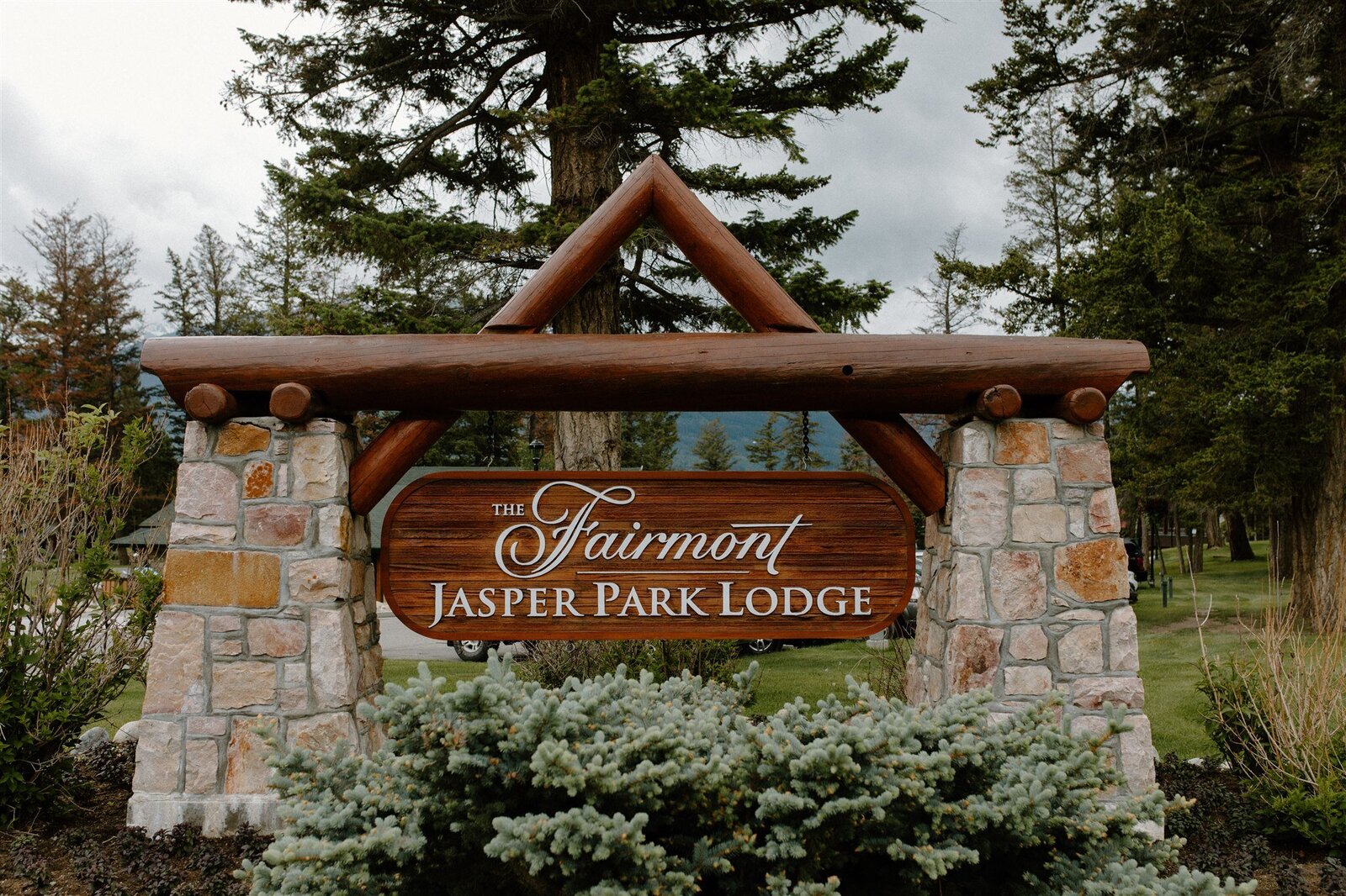 Jasper-Park-Lodge-Elopement-FD-4