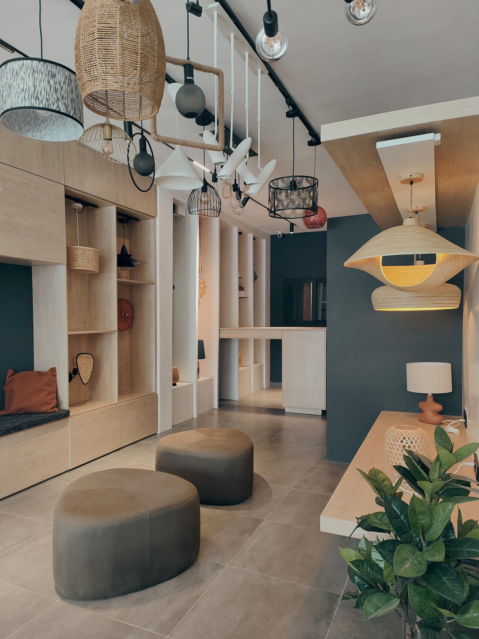 projet architecture interieure cotonou Hometech - Boutique de Luminaires