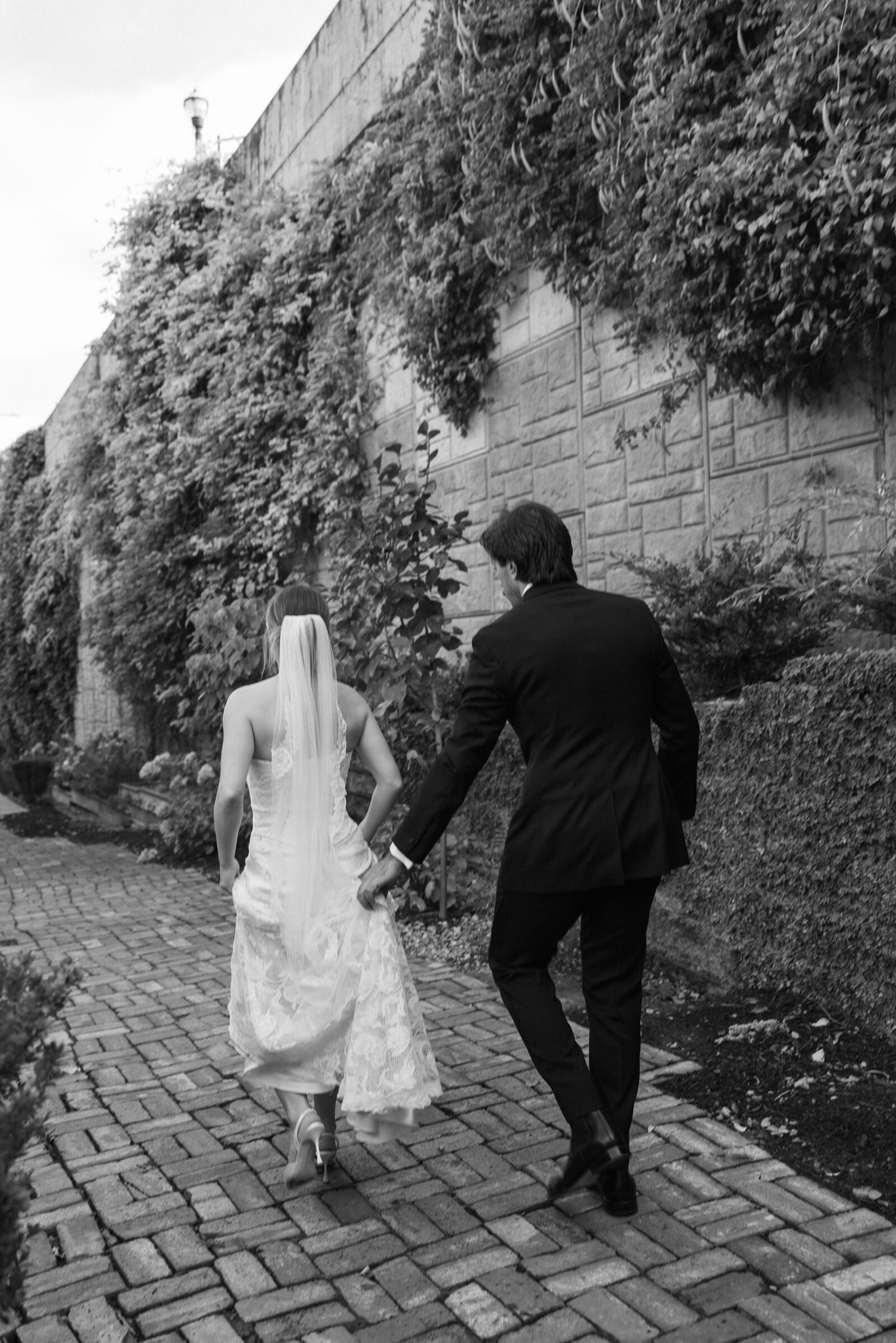Bishop-Station-Wedding-0030
