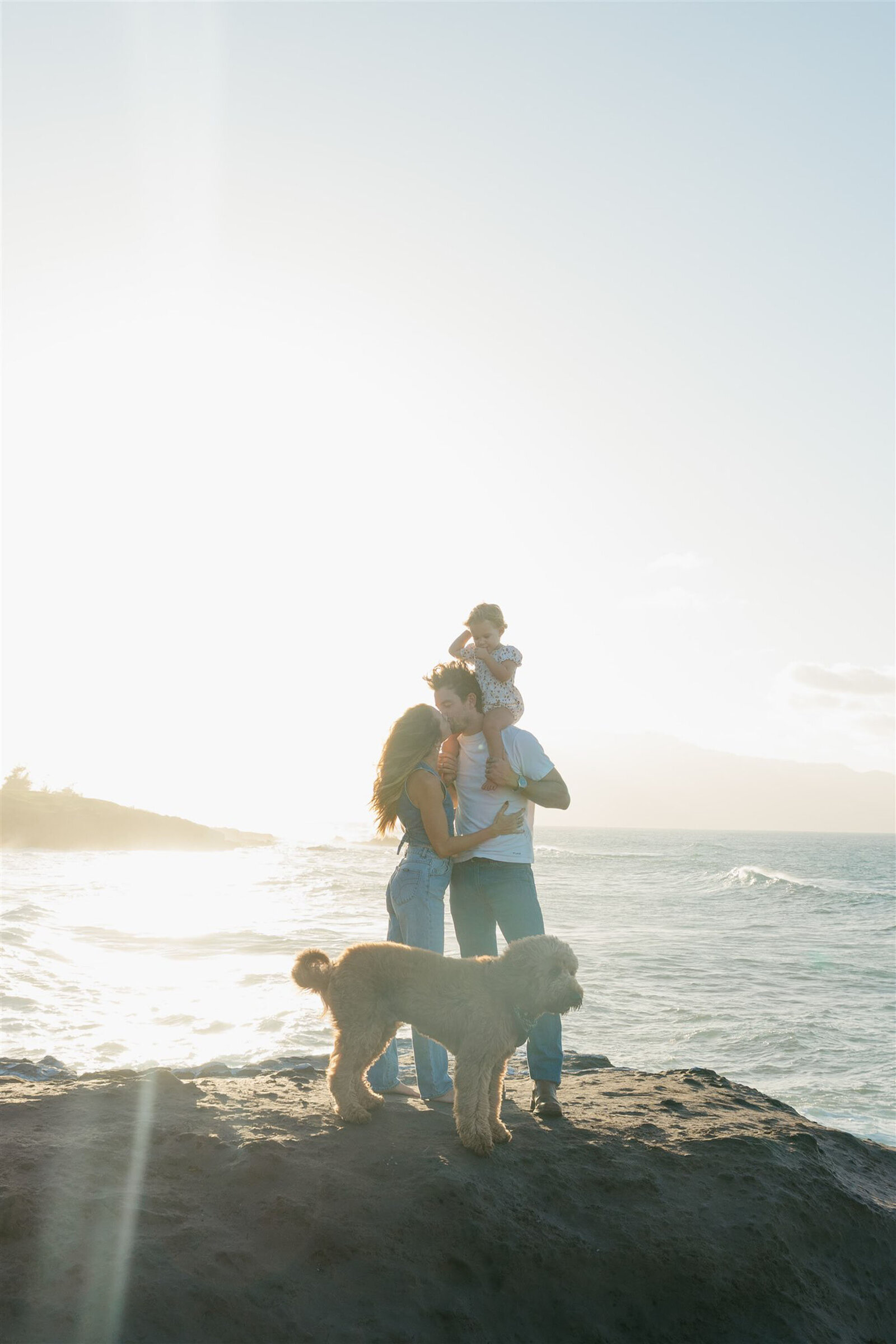 Landscape on a Maui overlooking the Pacific Ocean, editorial family photography in Hawaii.