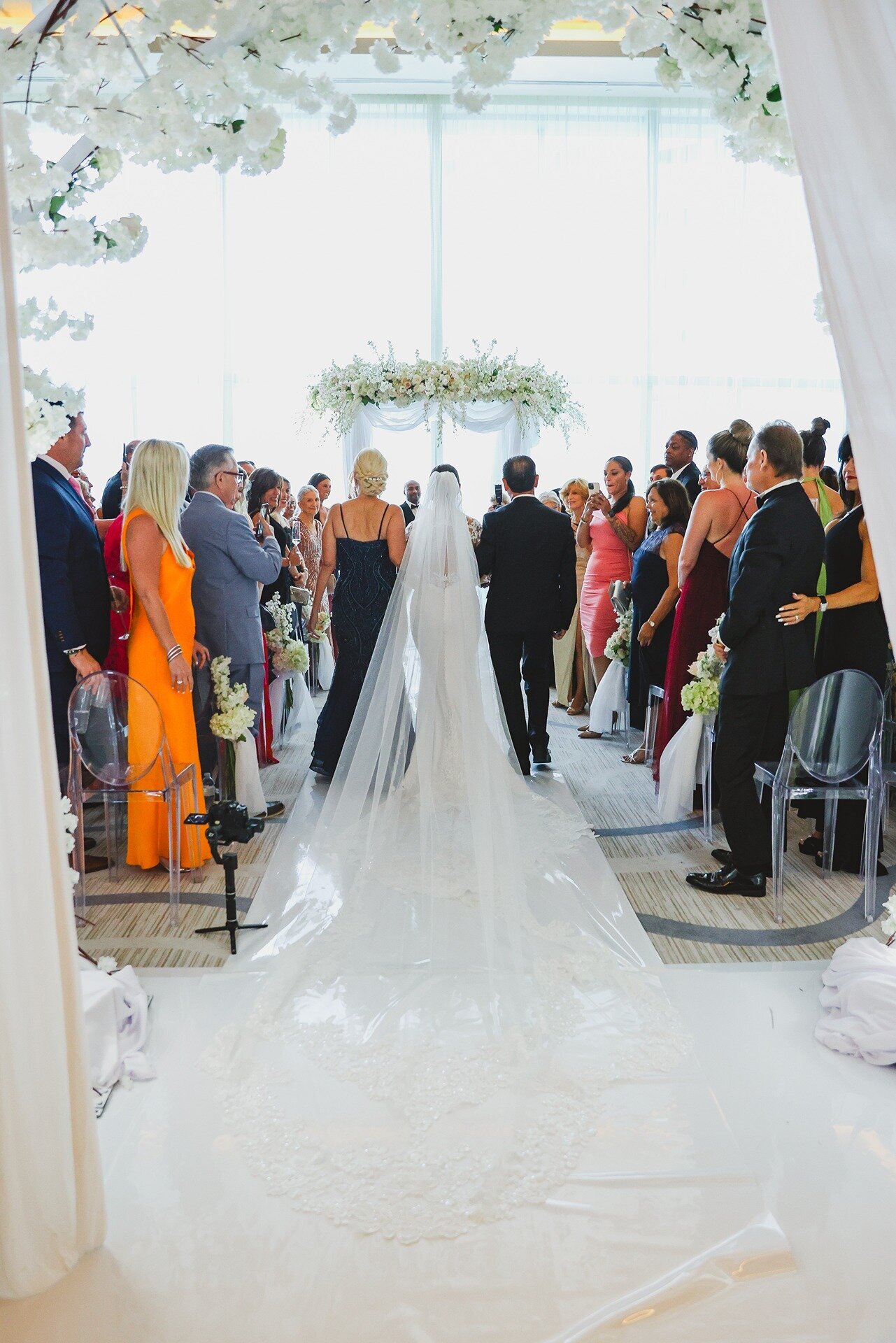 indoor-ceremony-the-conrad-2