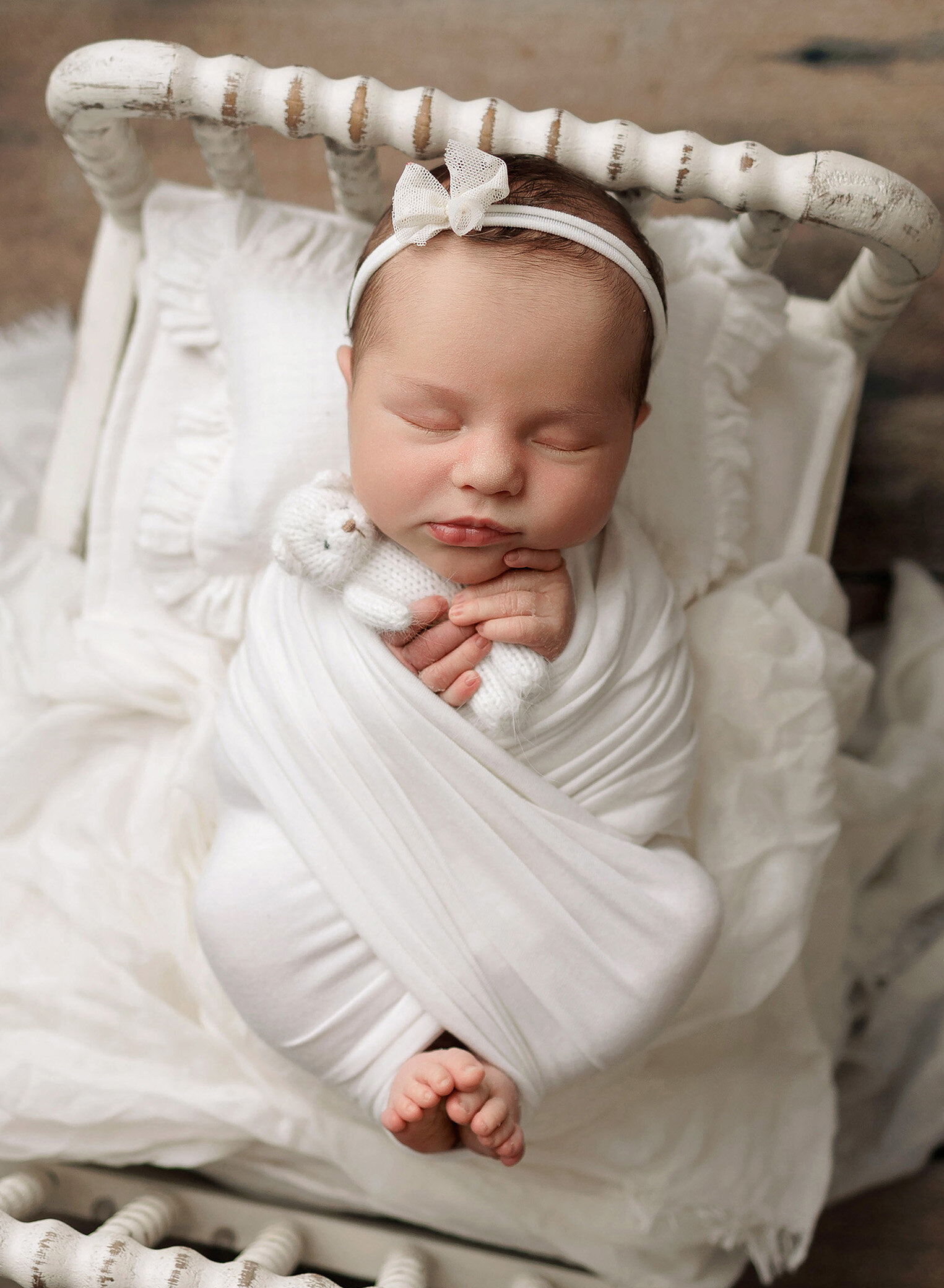 newport-beach-baby-photographer-tiny-bed