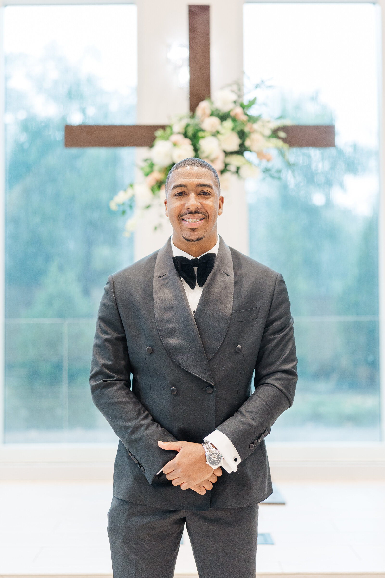 Solo photography for groom inside venue