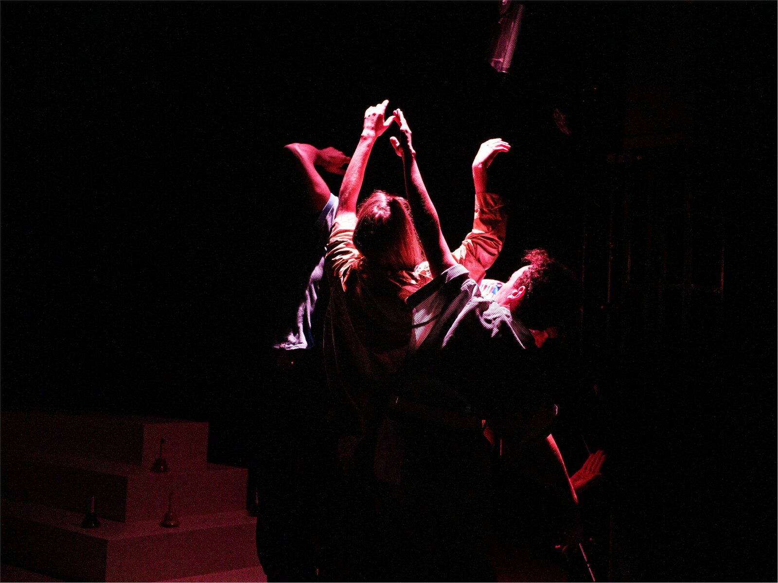 PERSONNE N_EST ENSEMBLE SAUF MOI de Cléa Pétrolesi Cie Amonine ©Marie Charbonnier PA040083-3