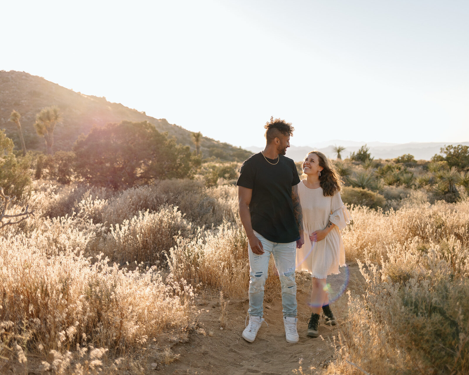 outdoor-lifestyle-natural-maternity-photographs (5)