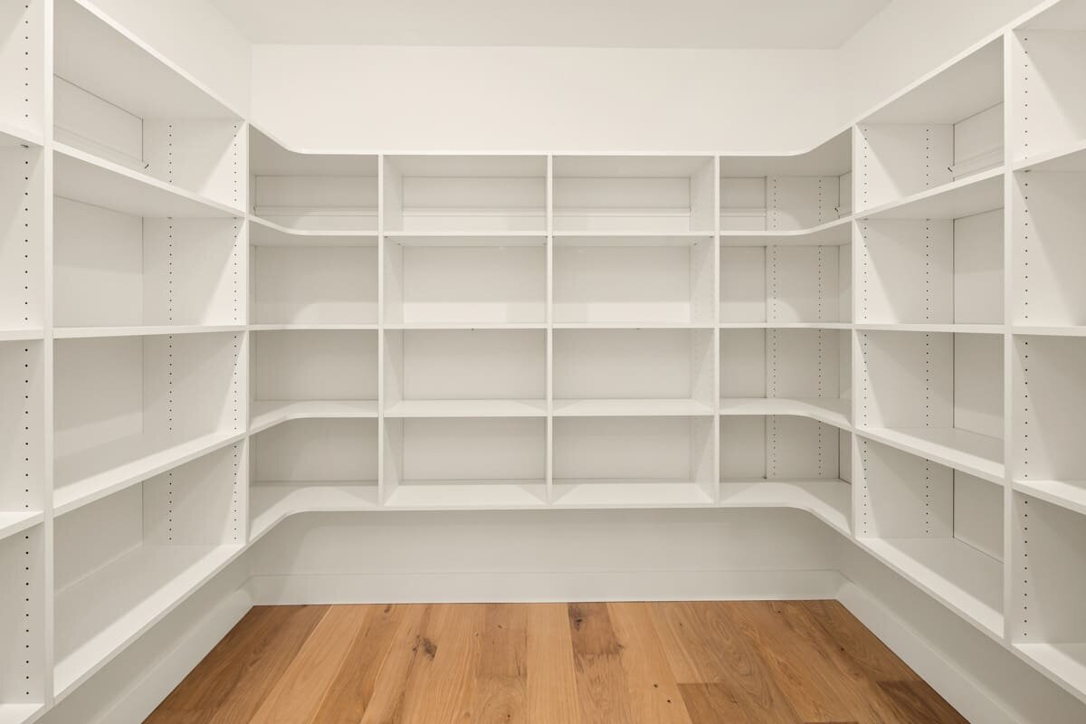 Livingston-Custom-Homes-West-Kelowna-Spec-Build-Storage