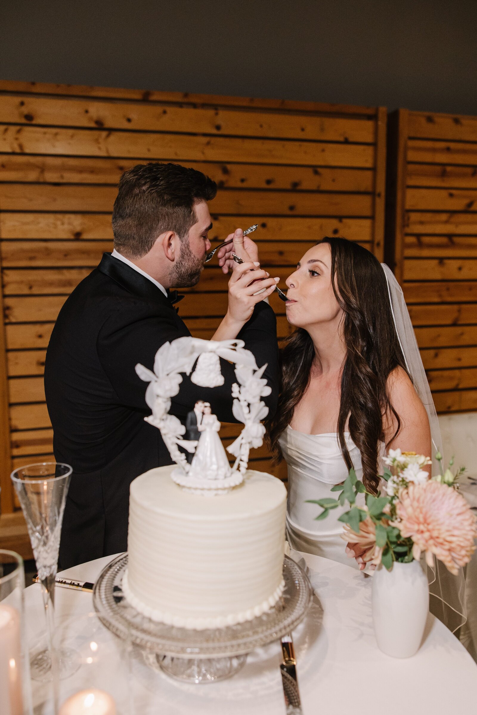 EveslageWeddingbyNikkelsPhotography-2332
