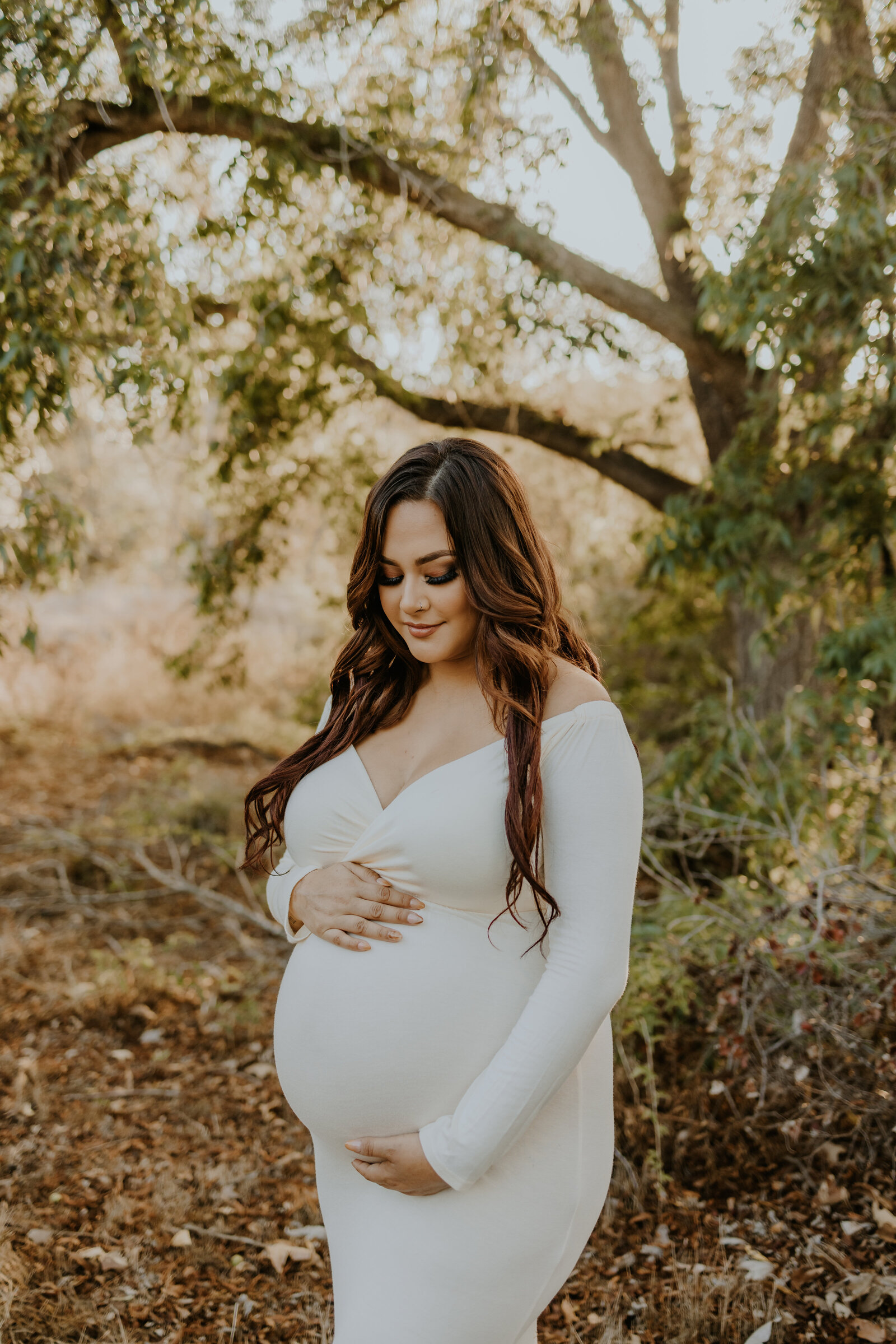 Stunning mother to be at her maternity photoshoot Temecula, California Wedding and lifestyle photographer Yescphotography