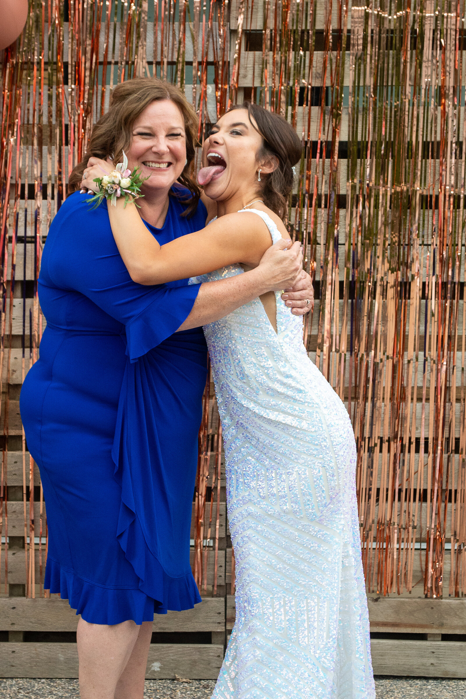 Brownridge Grad family photos-34