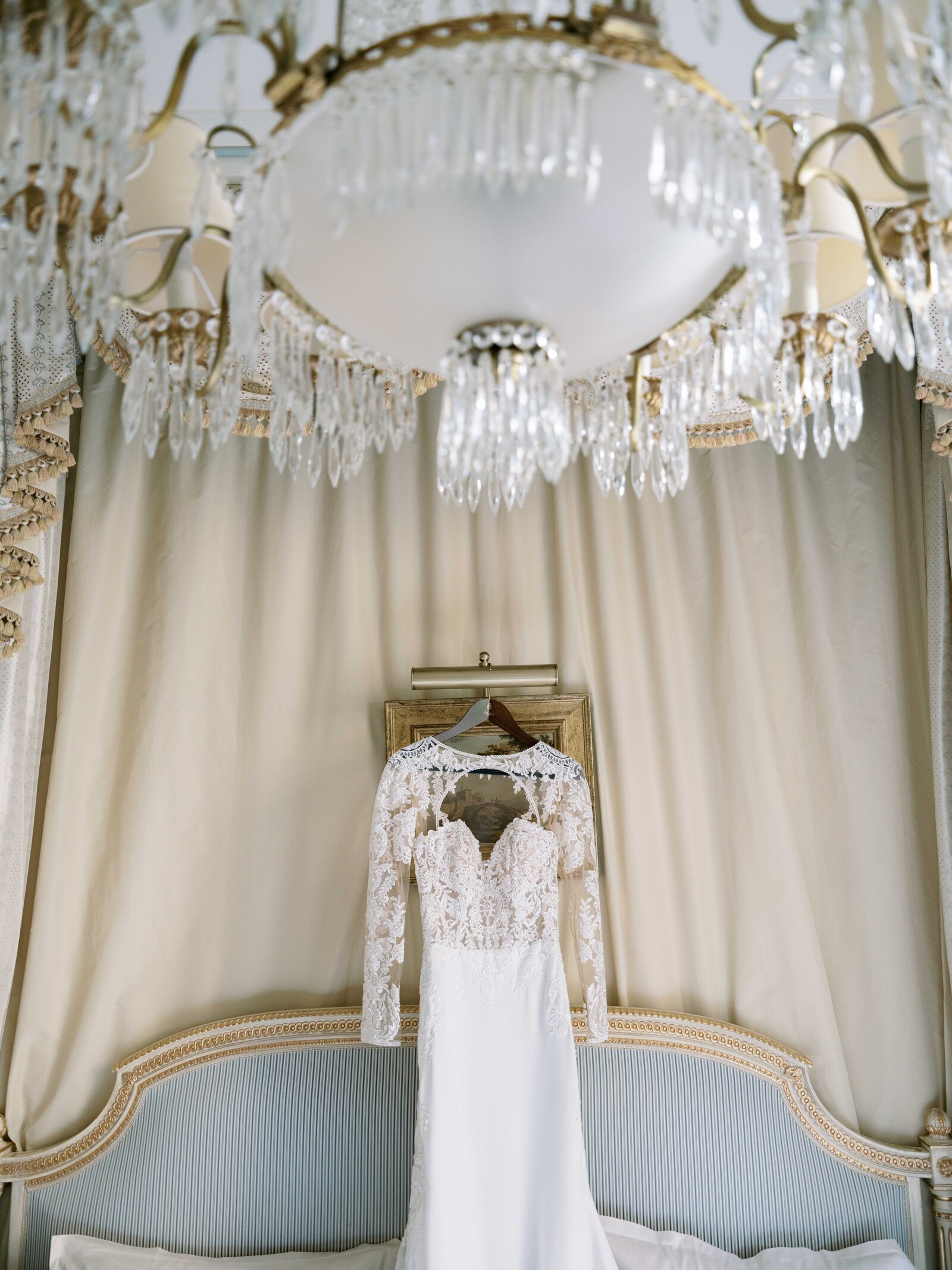 France destination Wedding - Wedding Dress  - Pronovias - Wedding planner and designer Paris France
