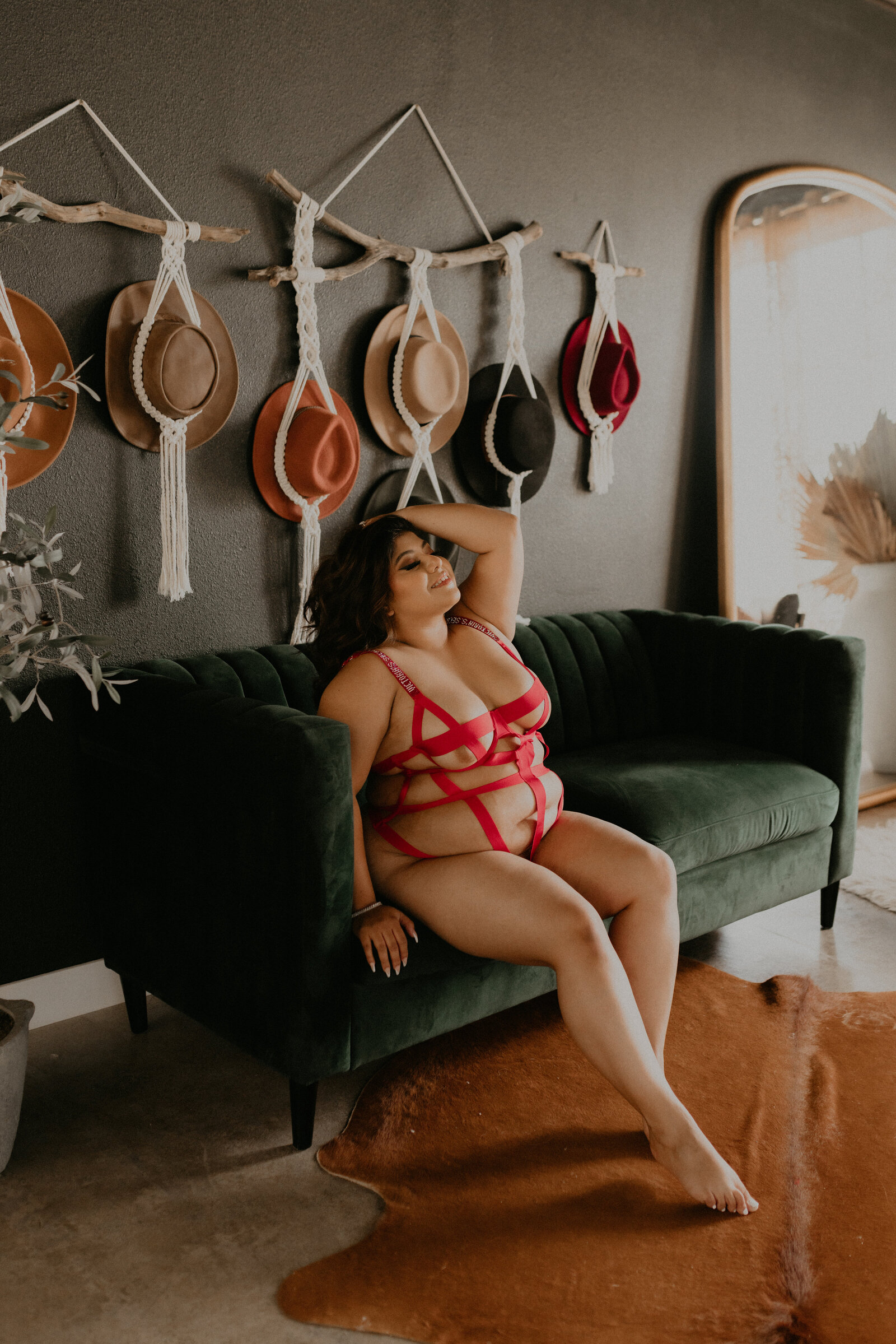 Temecula, California Boudoir photographer Yescphotography Girl on couch