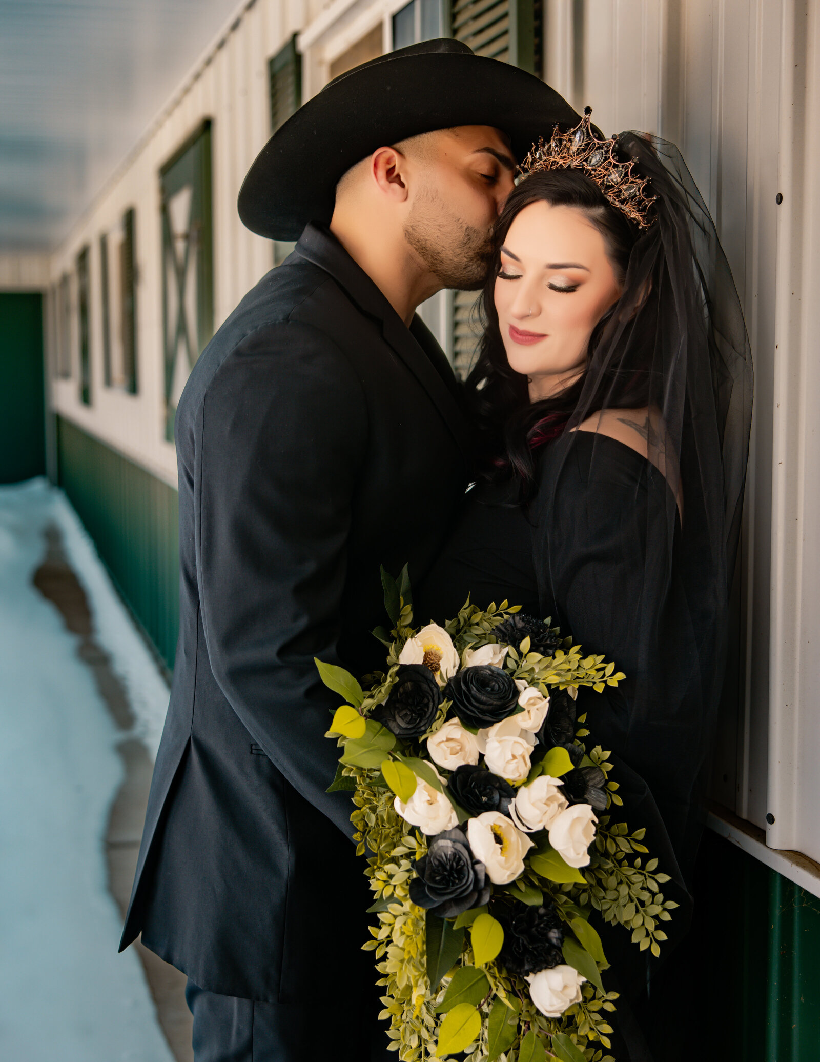 350A1376-Edit