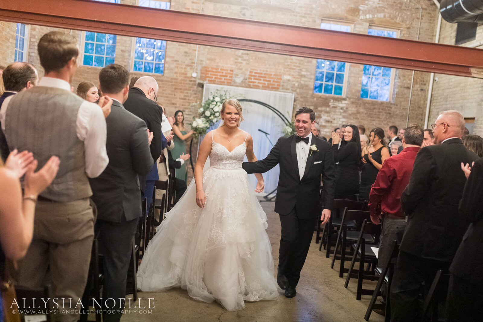 Wedding-at-The-Factory-on-Barclay-in-Milwaukee-0852