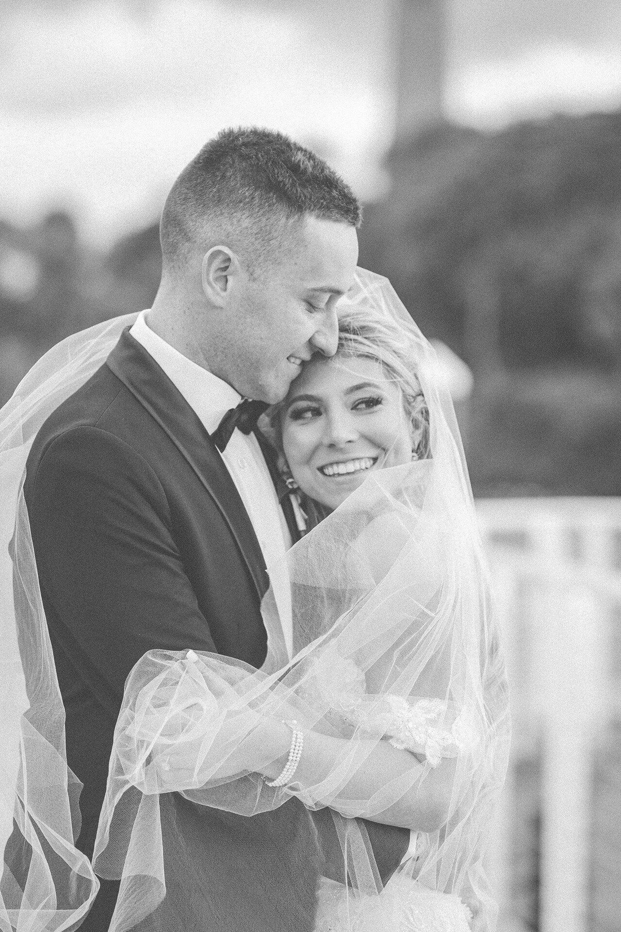 bride-groom-pelican-club-pier-5