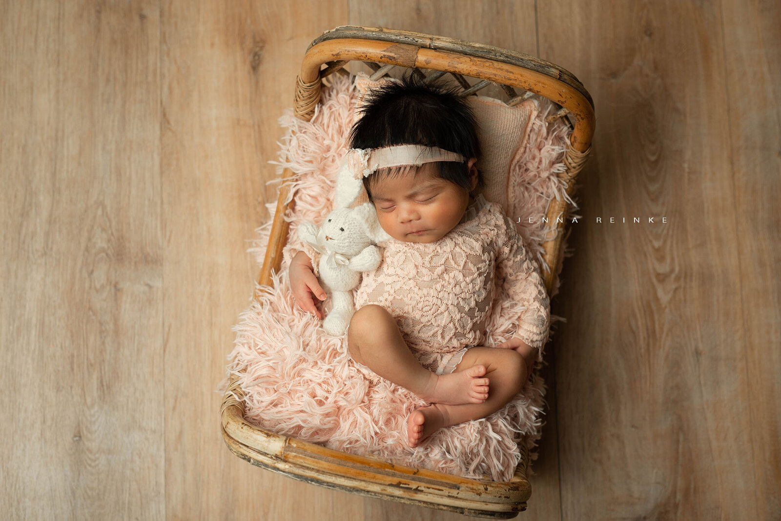 newborn-photographer-san-antonio-tx
