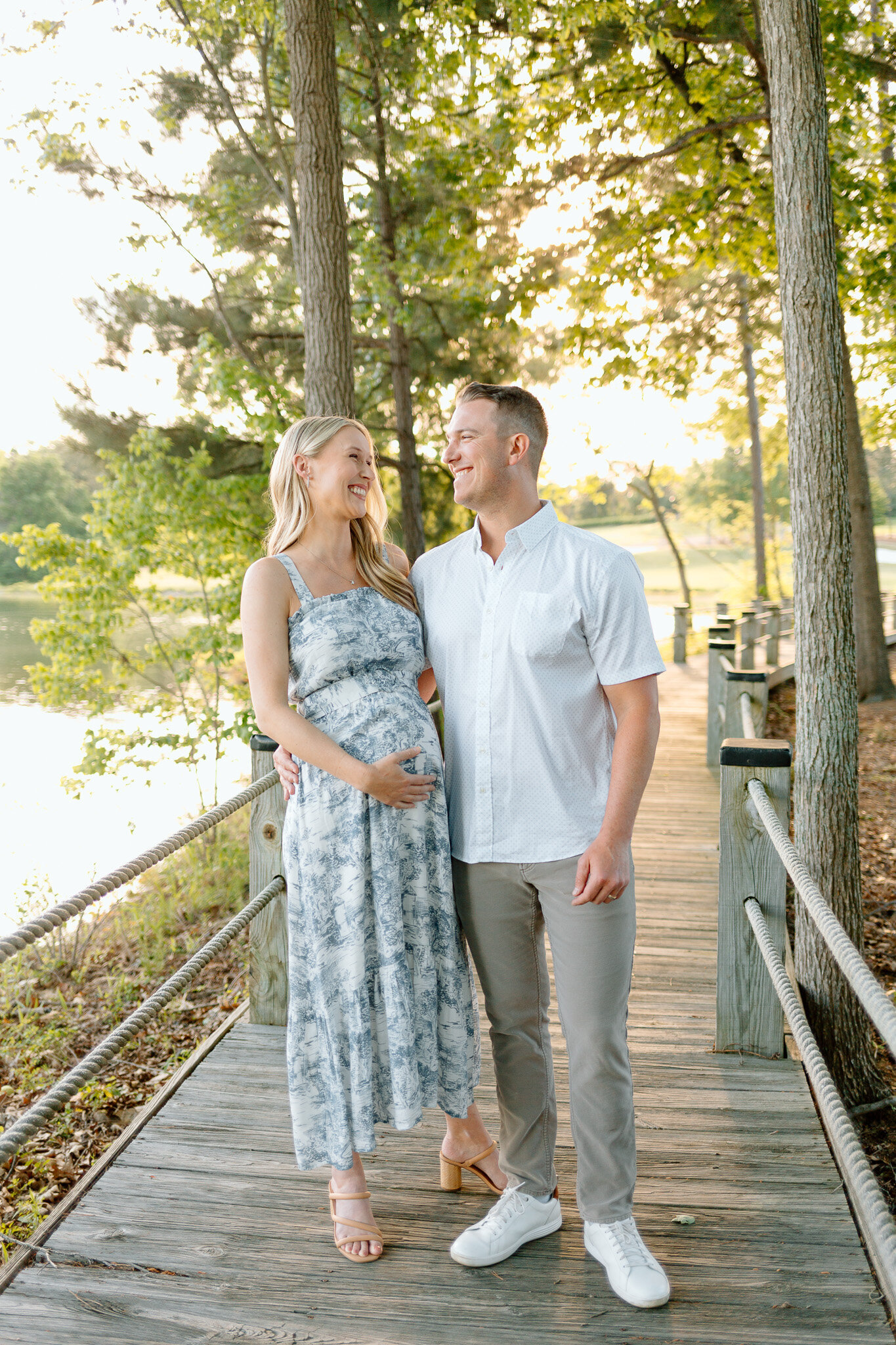 charlotte-golf-club-maternity-session-lake-norman (1)