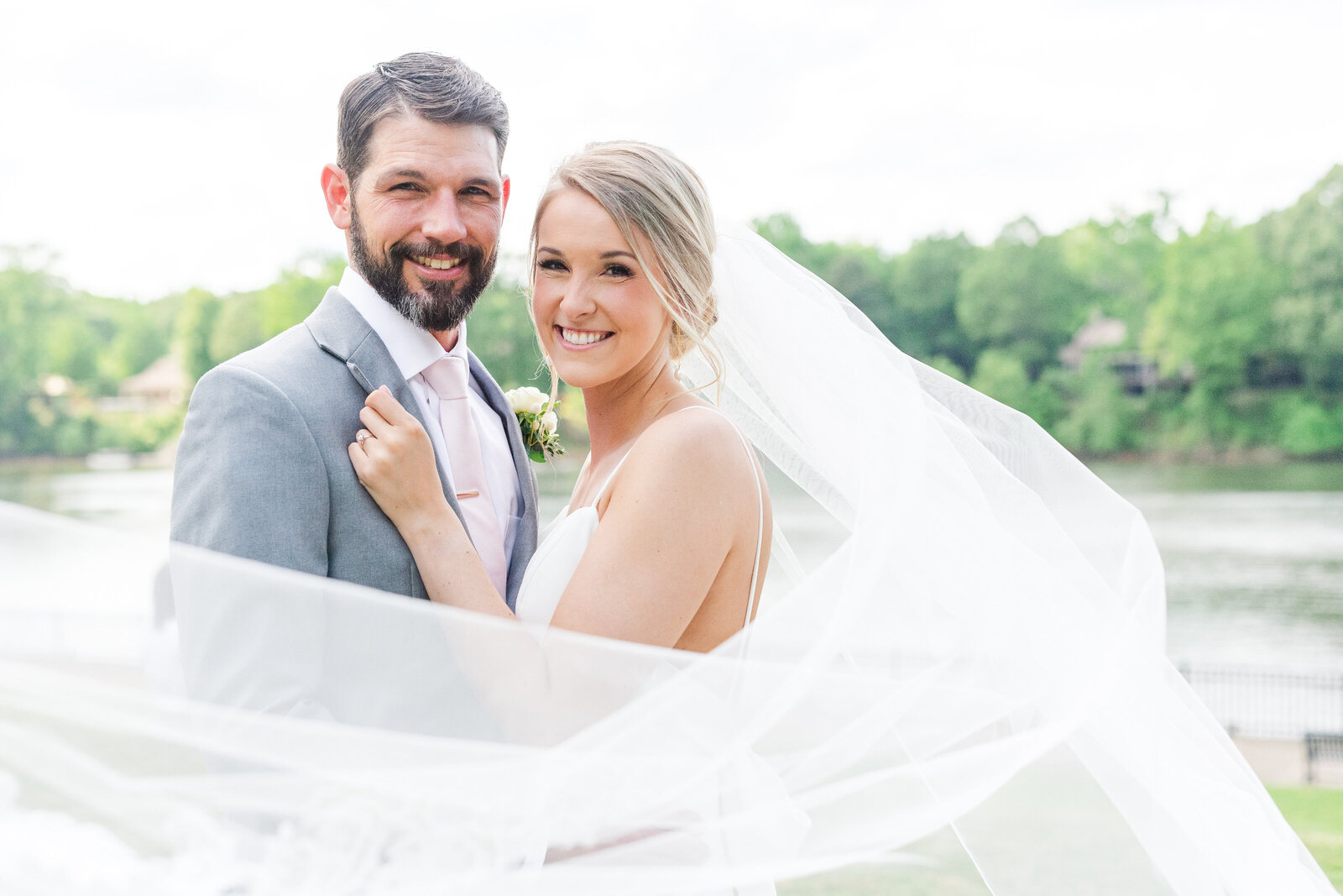 Tuscaloosa Downtown Wedding - Lauren Elliott Photography - Darah and Frank-8385