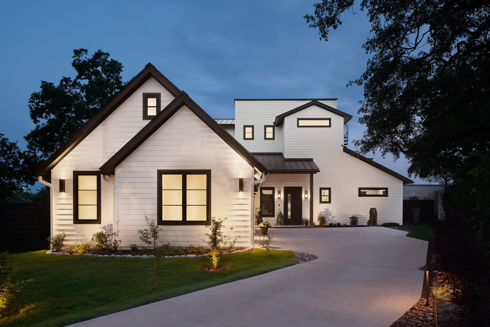 custom home builders in austin texas, luxury homes in central texas, modern architecture