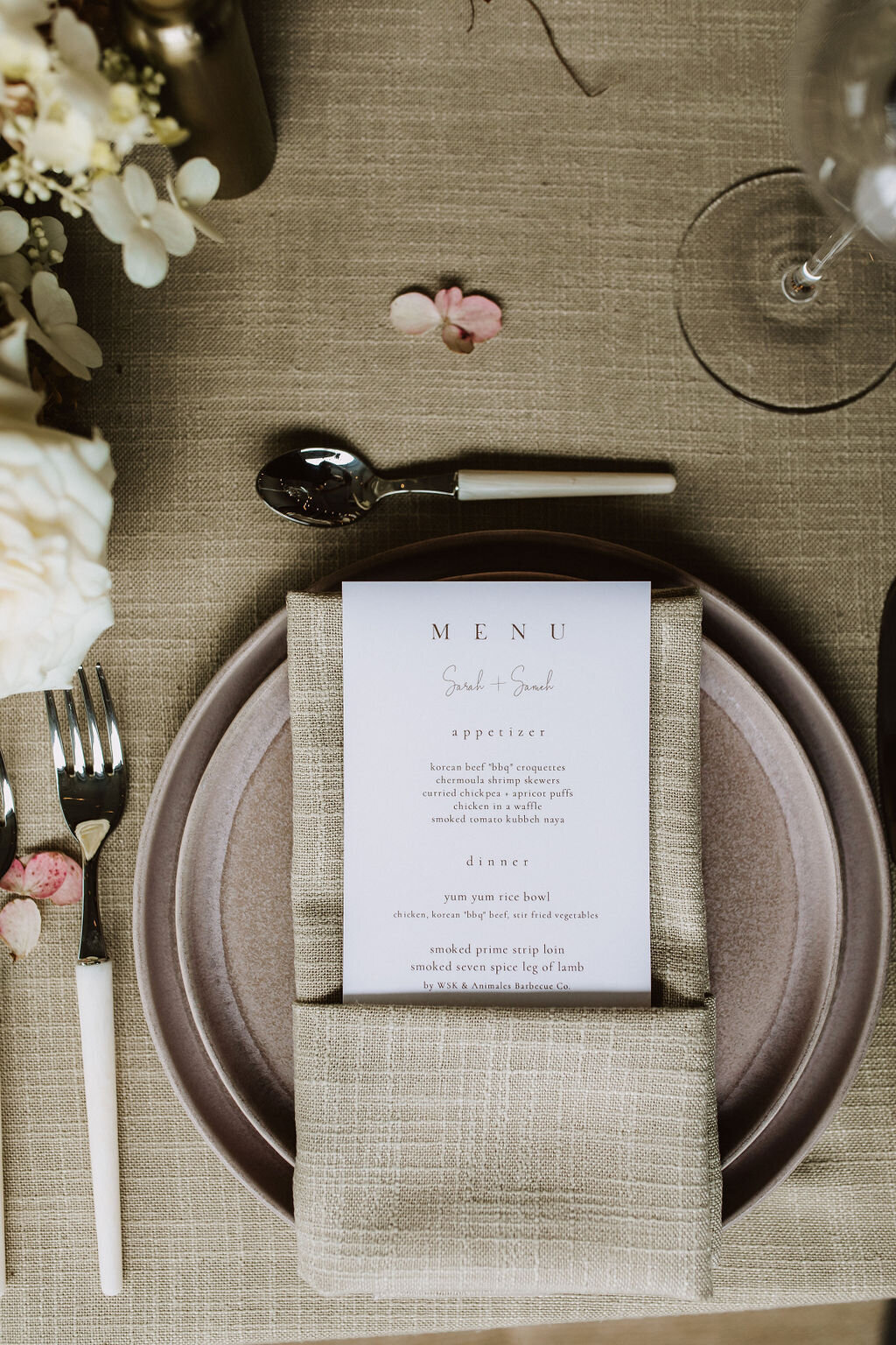 wedding-dinner-menu-place-setting-elegant-simple-neutral